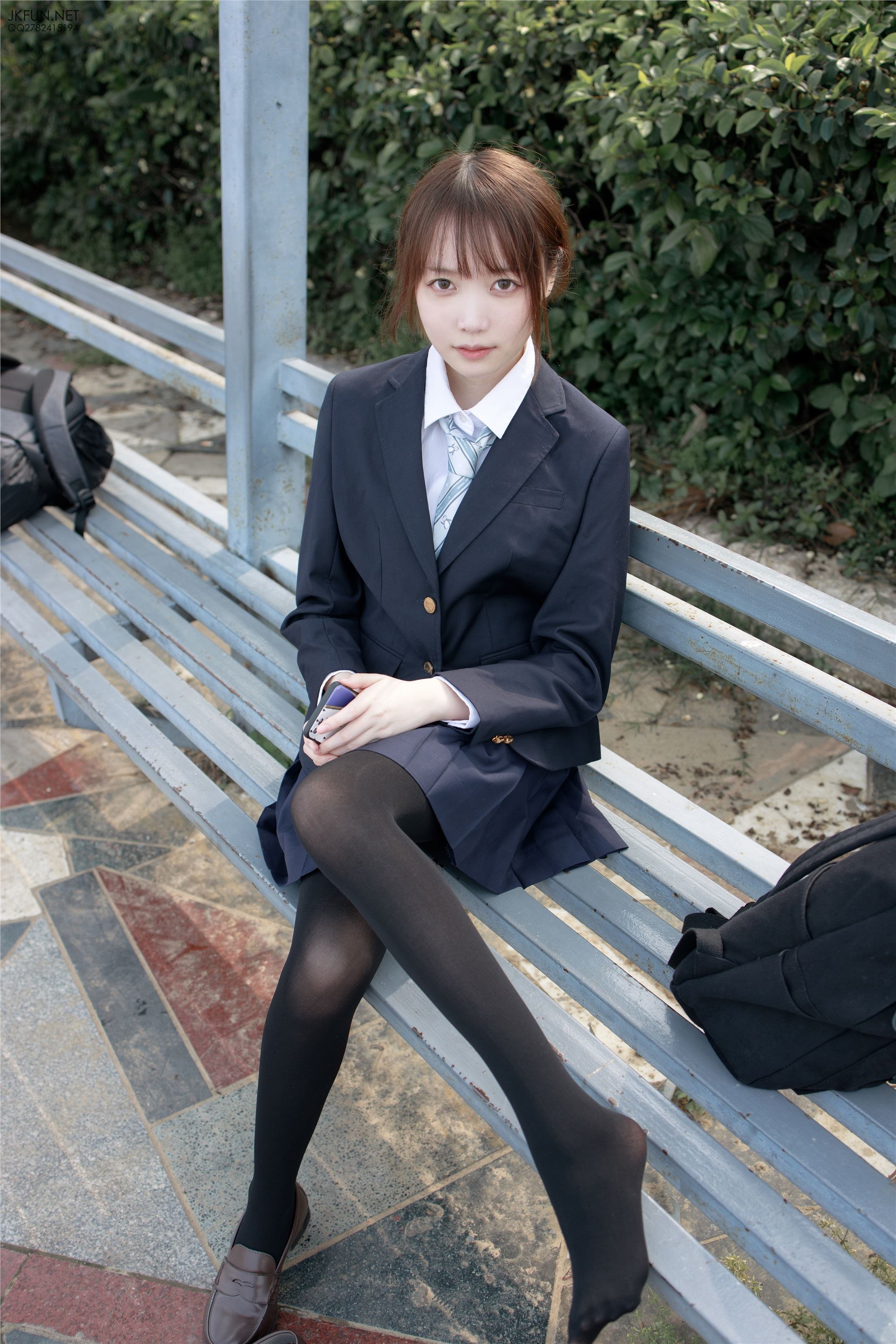 森萝财团萝莉丝足写真 JKFUN-006 Aika 日系黑丝