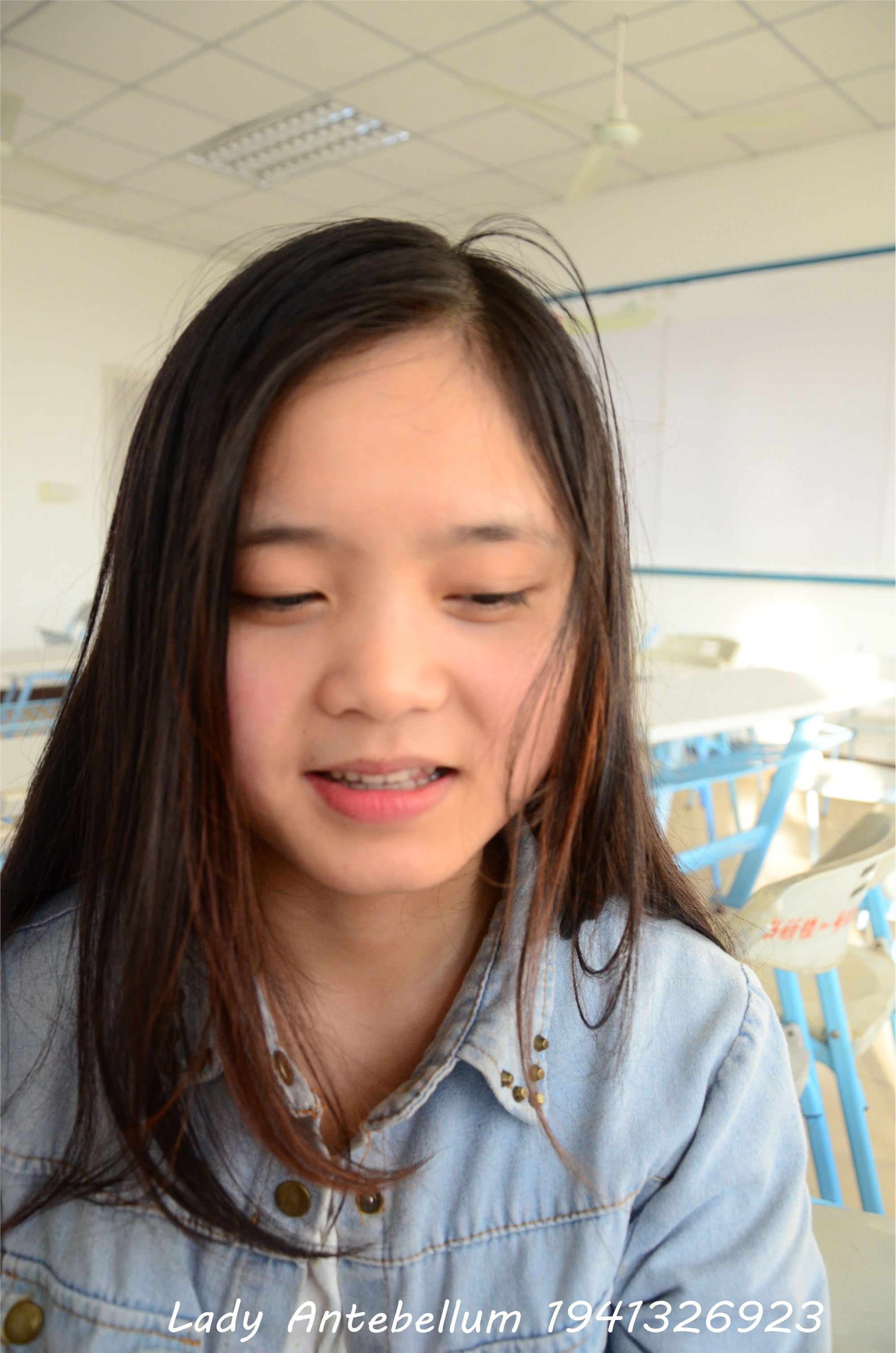 战前女神  恋足美腿棉袜女神级摄影套图 076