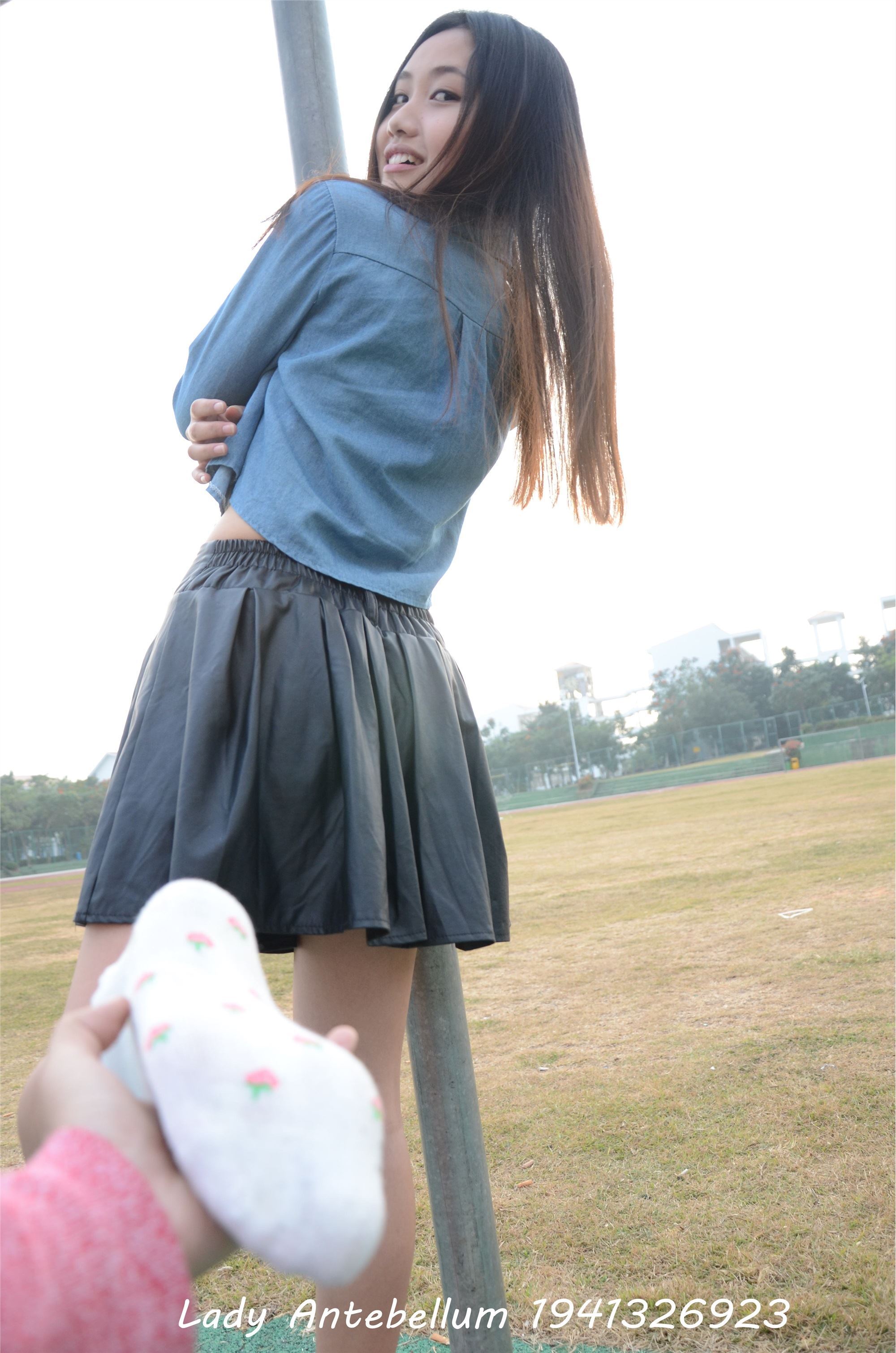 战前女神  恋足美腿棉袜女神级摄影套图 078