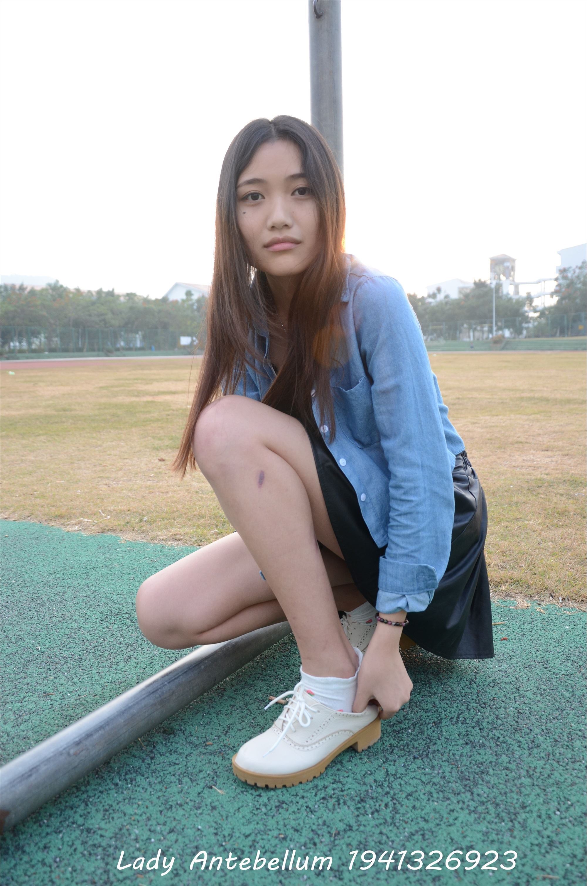 战前女神  恋足美腿棉袜女神级摄影套图 078