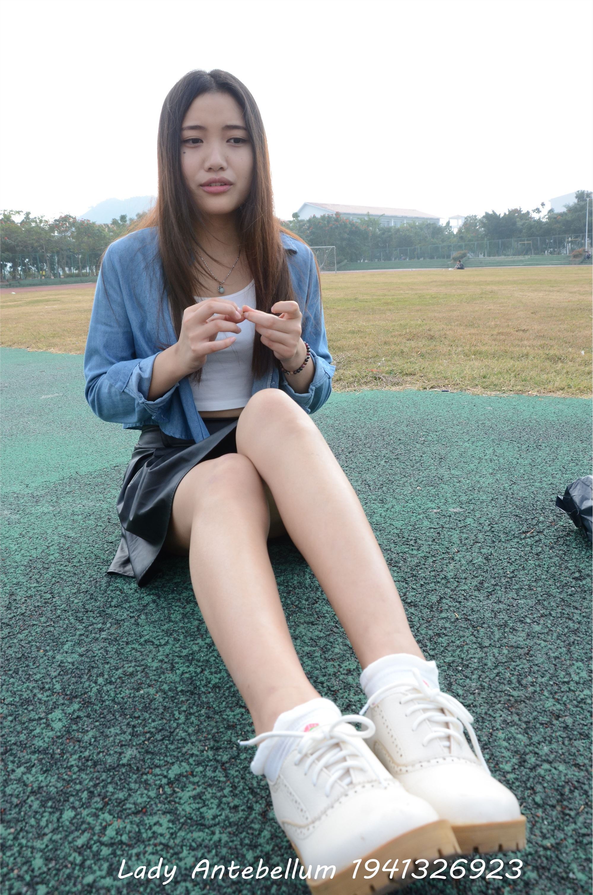 战前女神  恋足美腿棉袜女神级摄影套图 078