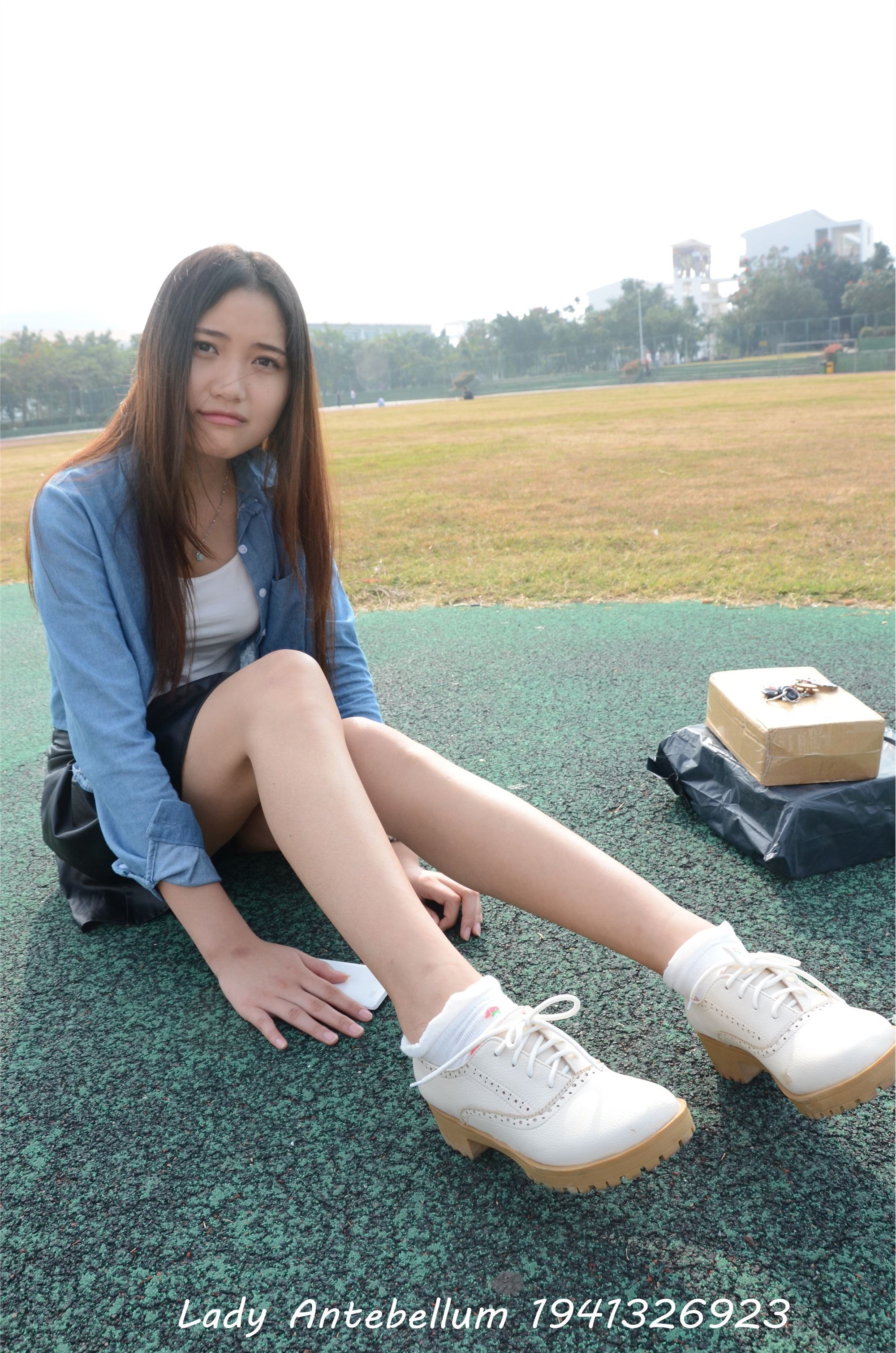 战前女神  恋足美腿棉袜女神级摄影套图 078