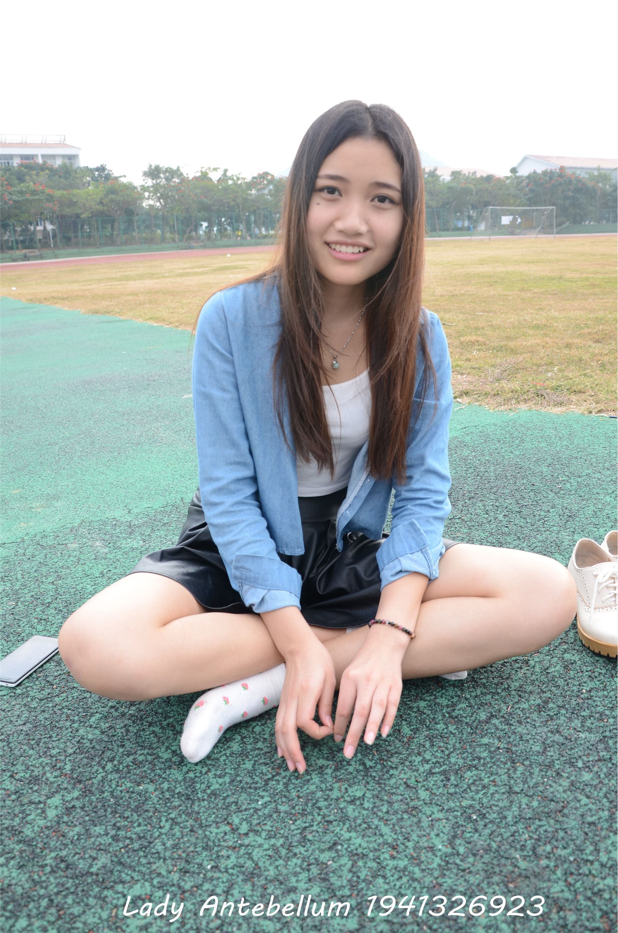 战前女神  恋足美腿棉袜女神级摄影套图 078