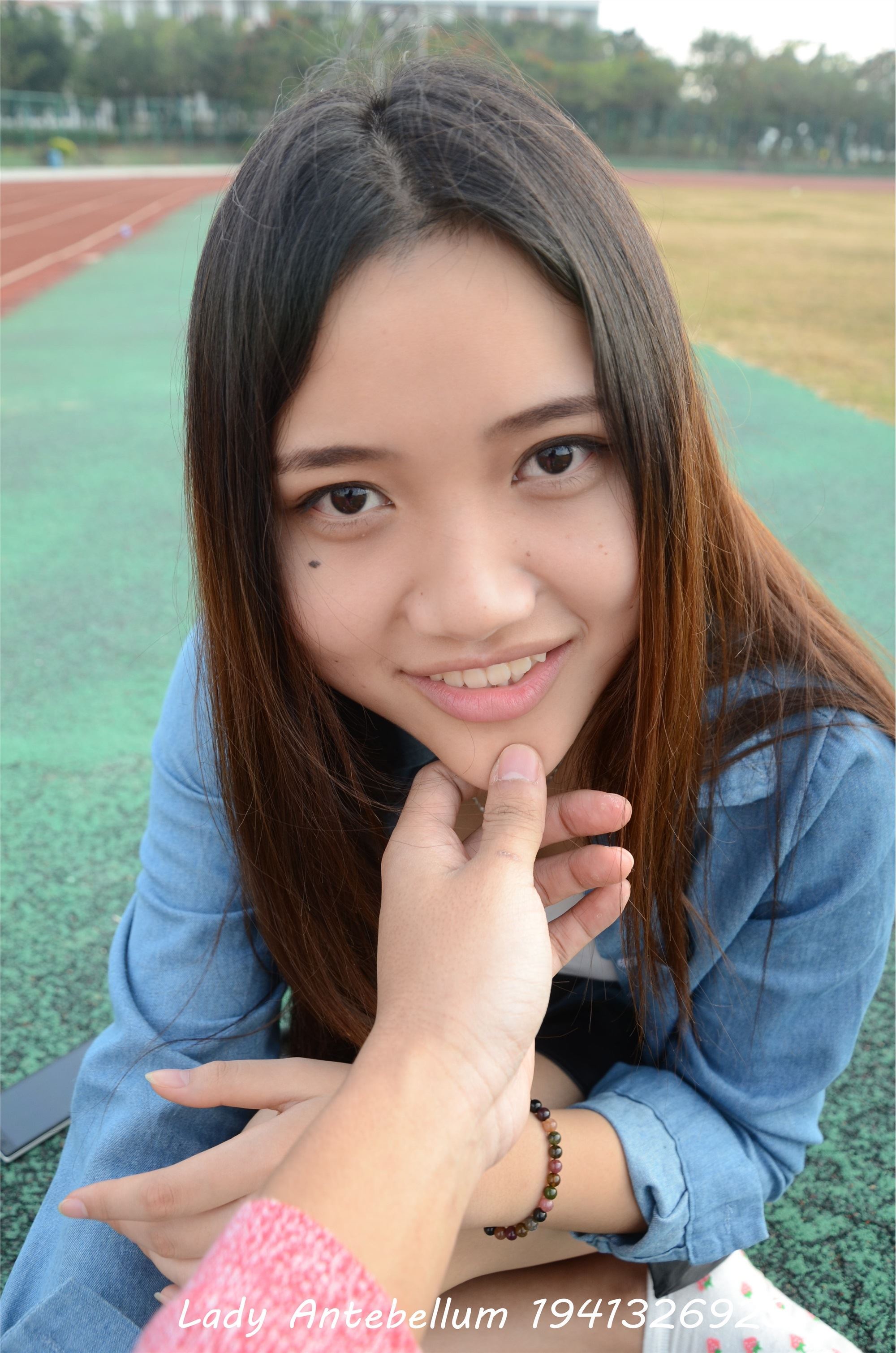 战前女神  恋足美腿棉袜女神级摄影套图 078