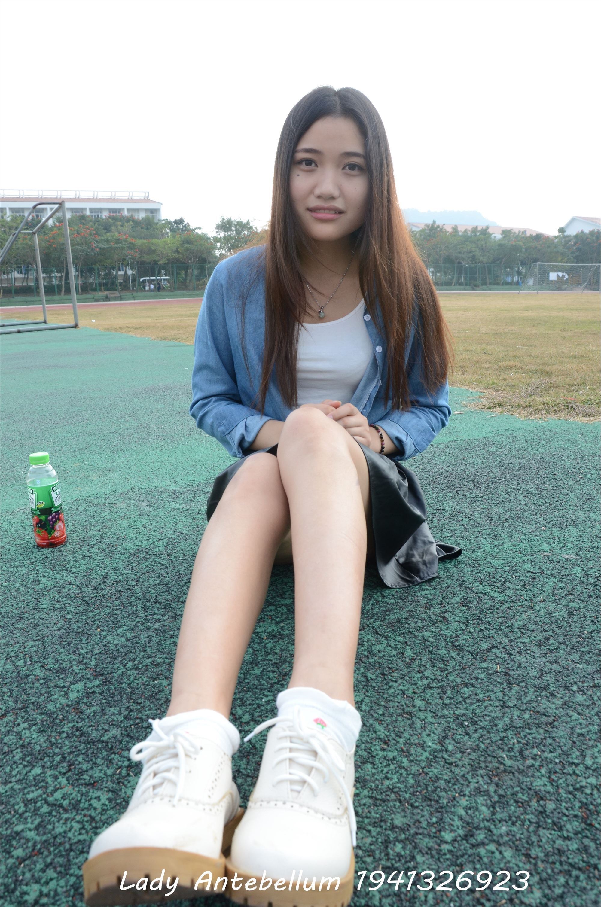 战前女神  恋足美腿棉袜女神级摄影套图 078