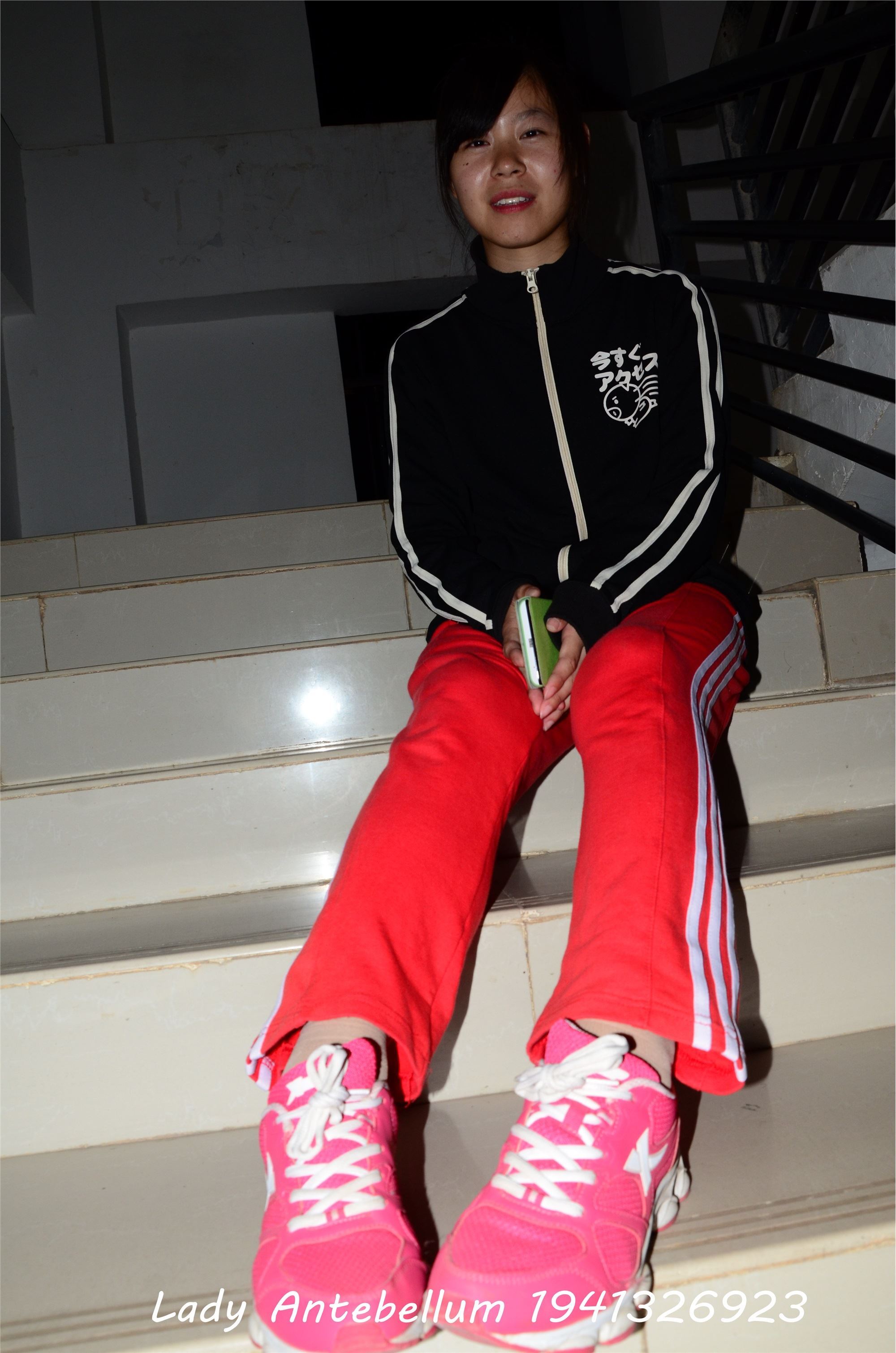 战前女神  恋足美腿棉袜女神级摄影套图 079