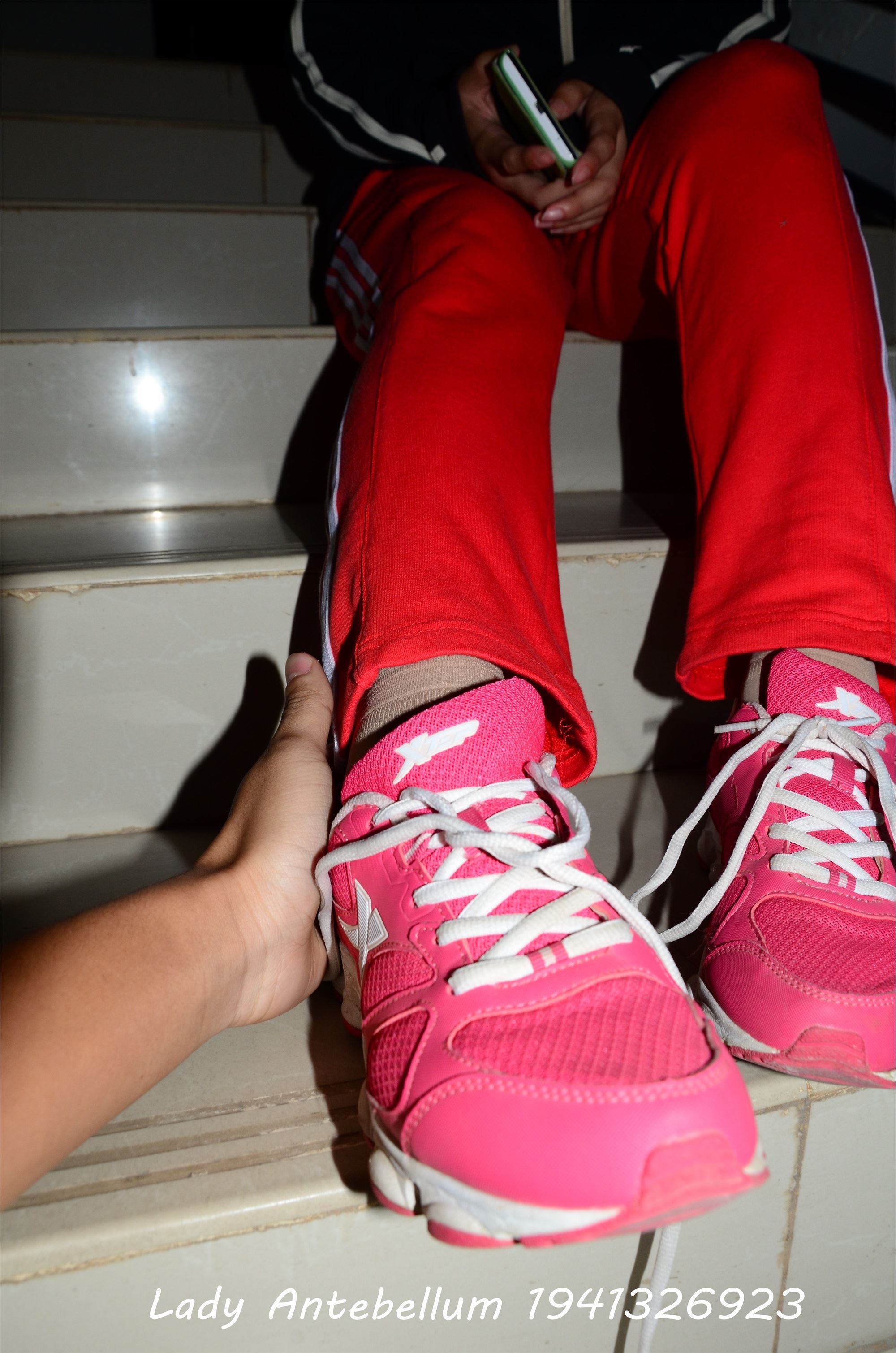 战前女神  恋足美腿棉袜女神级摄影套图 079