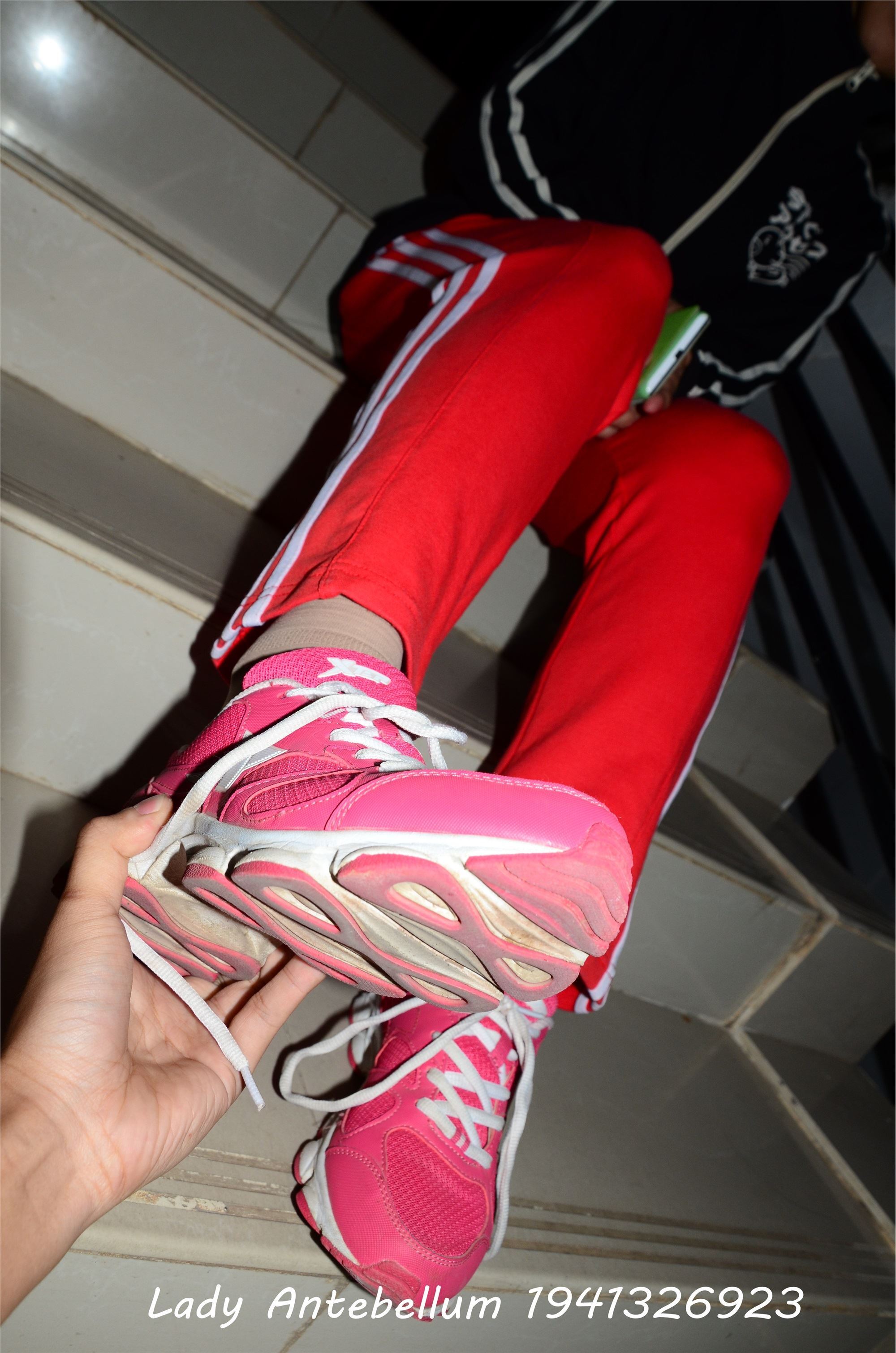 战前女神  恋足美腿棉袜女神级摄影套图 079