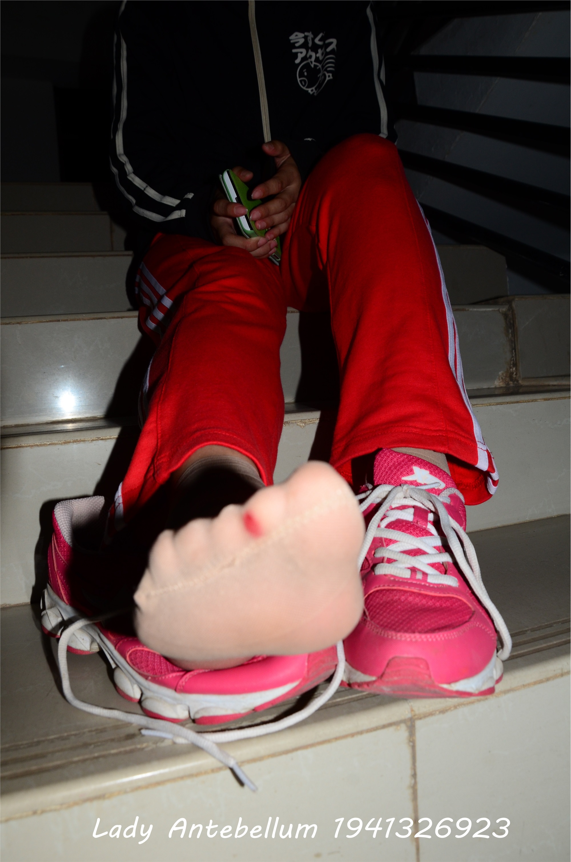 战前女神  恋足美腿棉袜女神级摄影套图 079