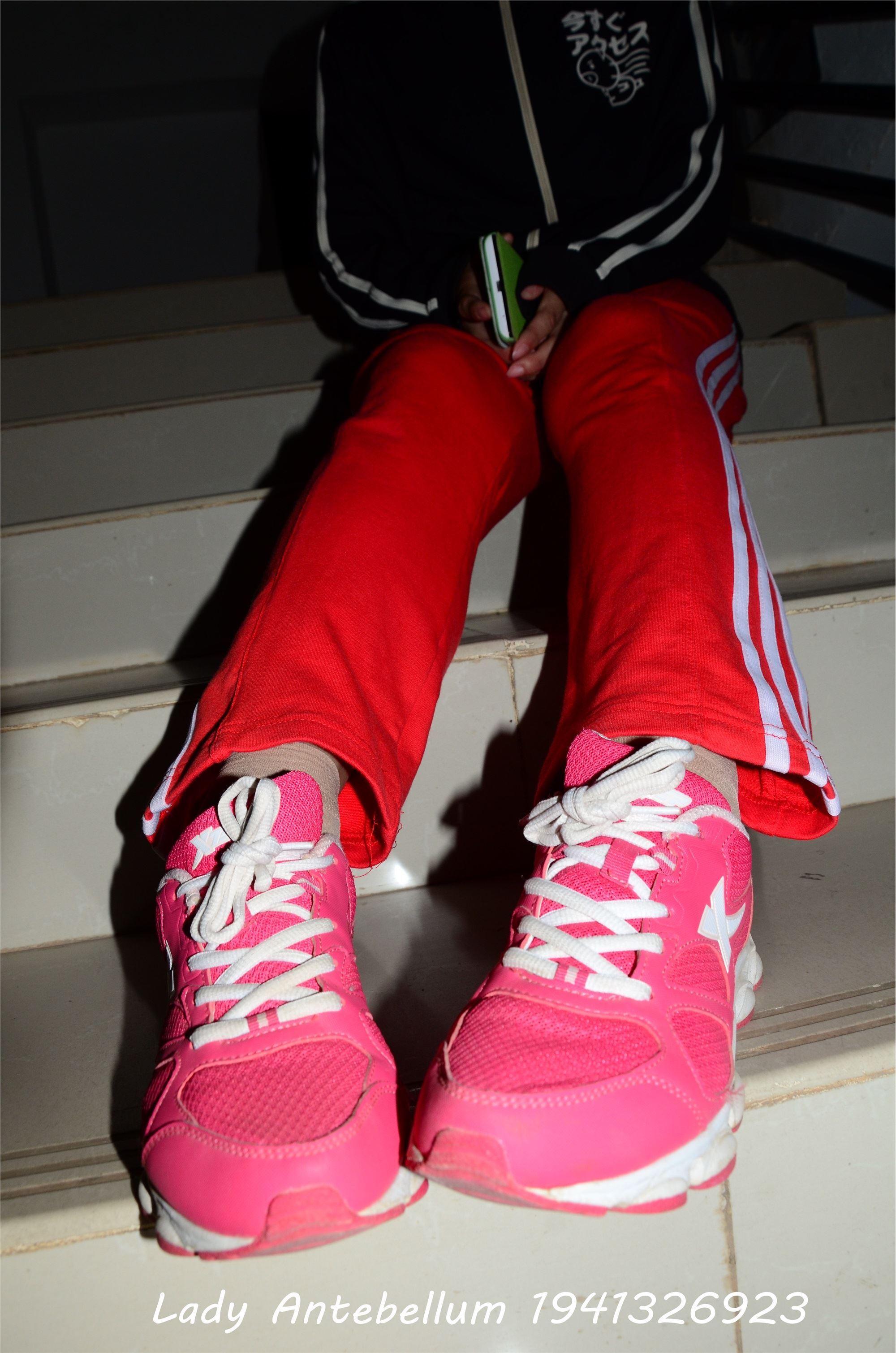 战前女神  恋足美腿棉袜女神级摄影套图 079