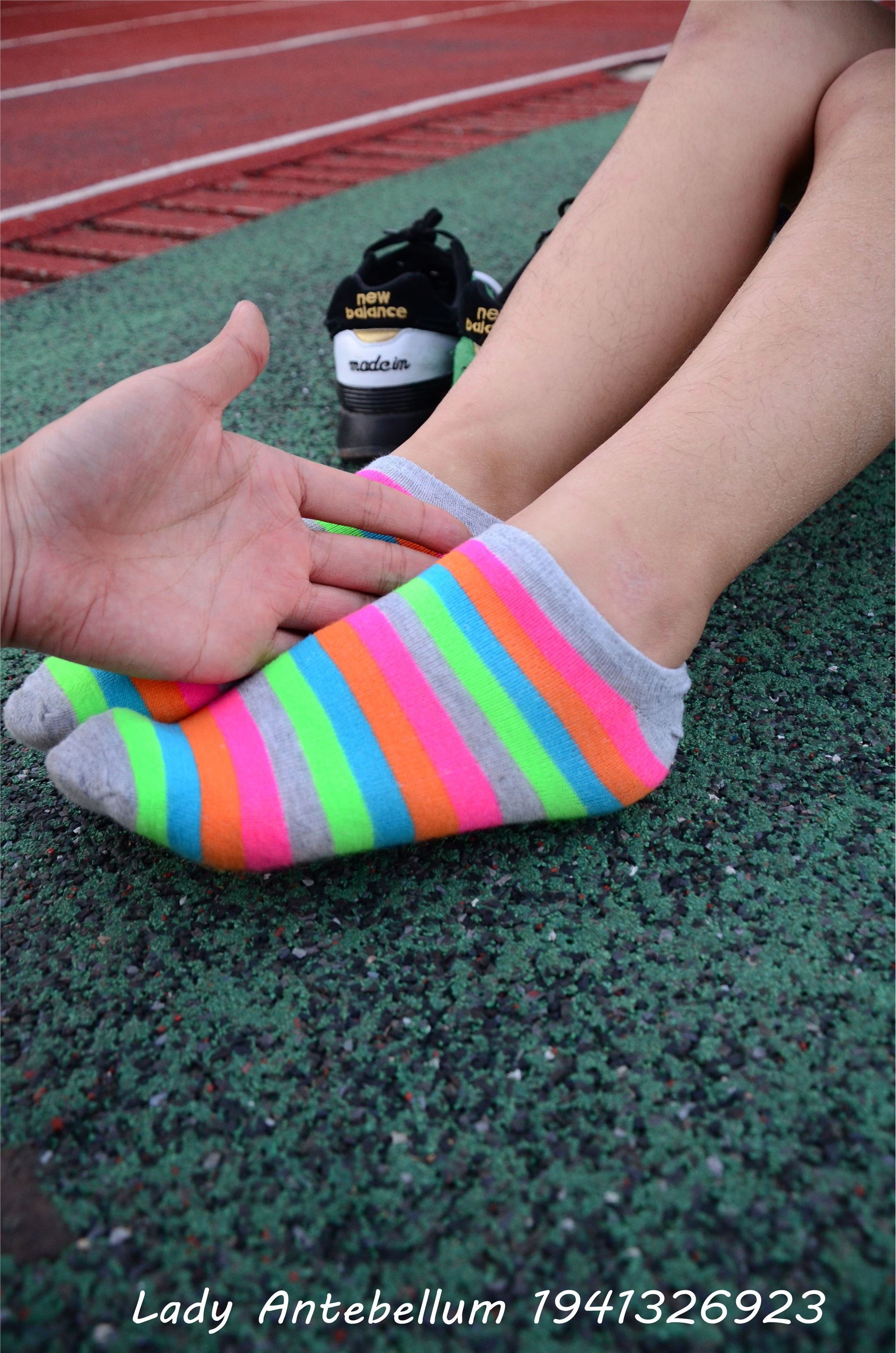 战前女神  恋足美腿棉袜女神级摄影套图 080