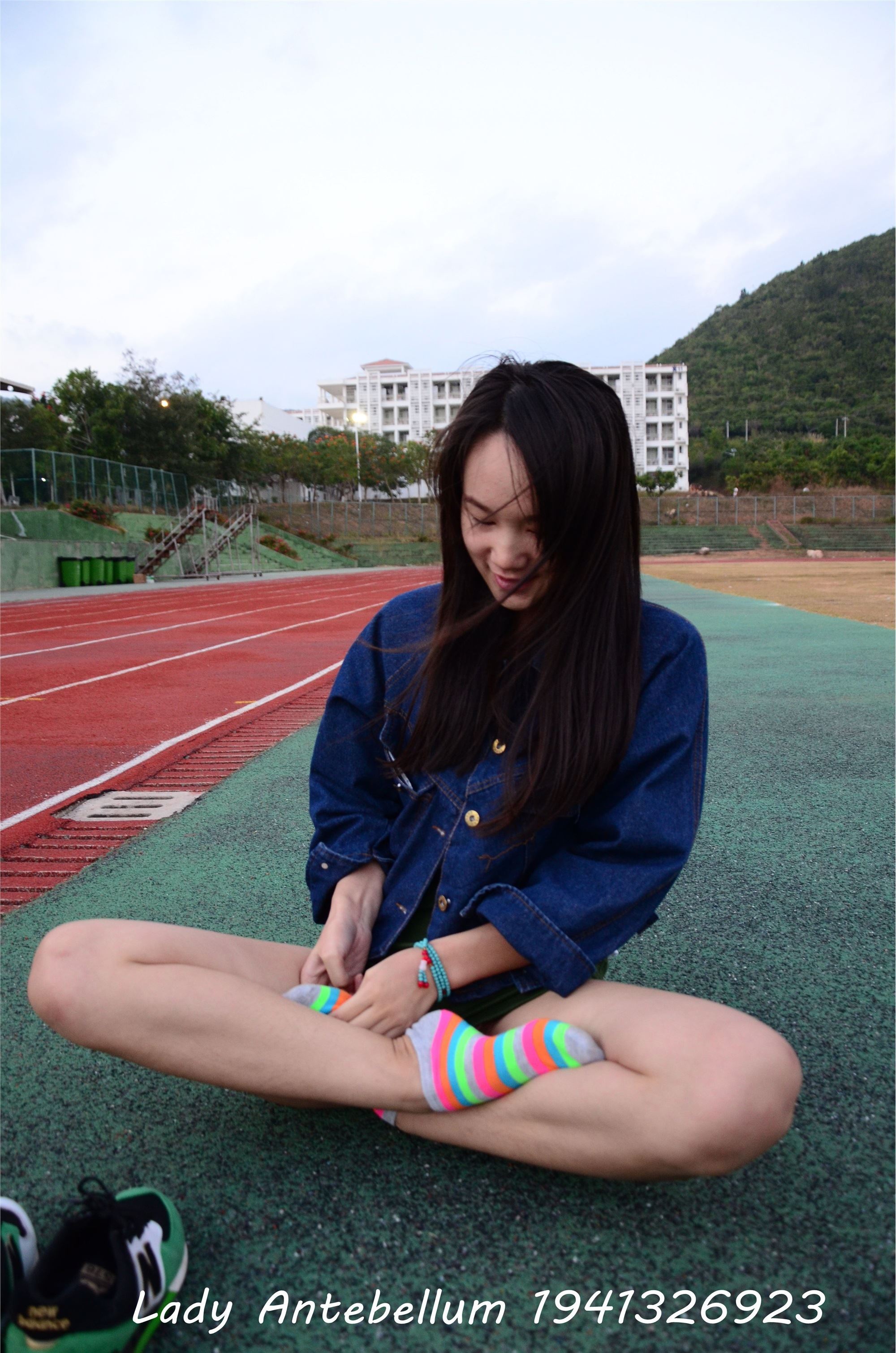 战前女神  恋足美腿棉袜女神级摄影套图 080