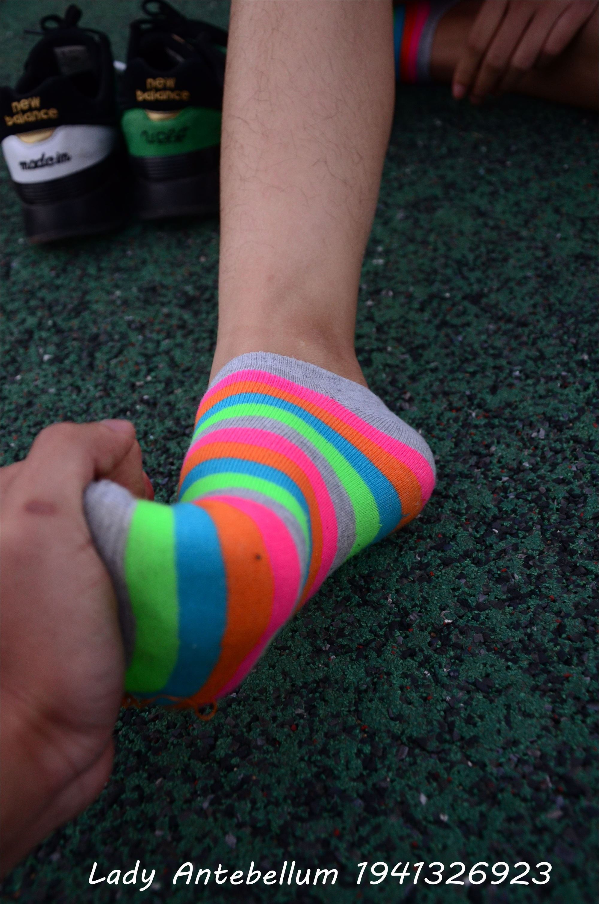 战前女神  恋足美腿棉袜女神级摄影套图 080