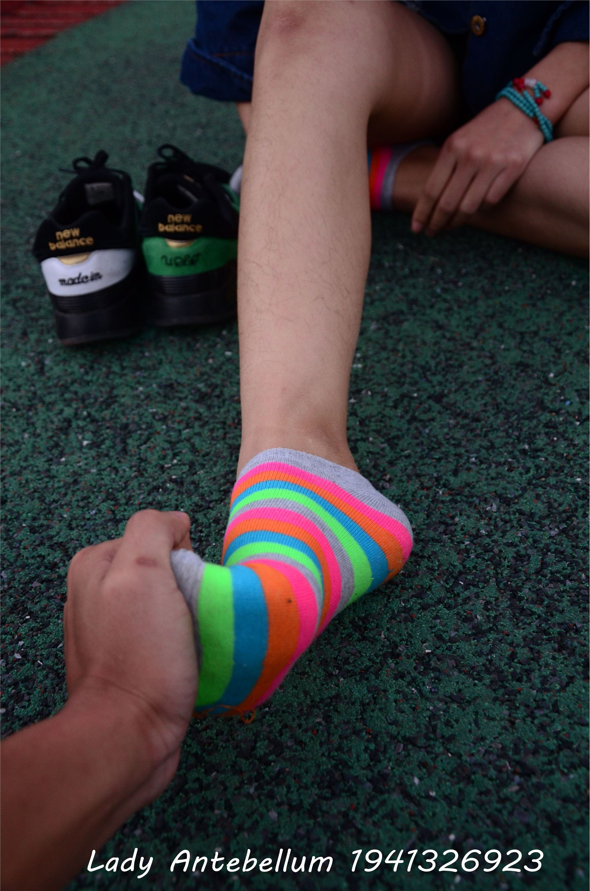 战前女神  恋足美腿棉袜女神级摄影套图 080