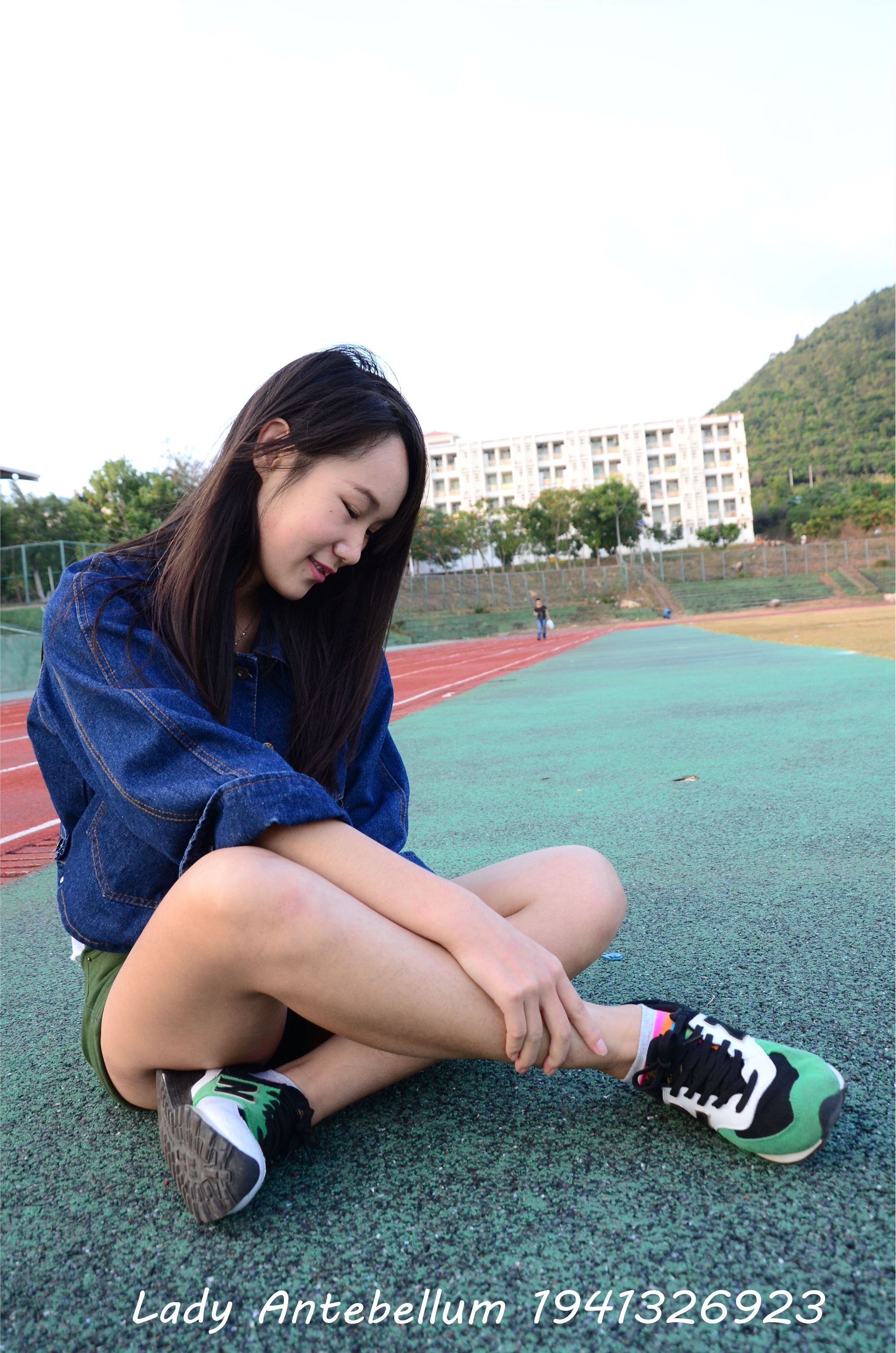 战前女神  恋足美腿棉袜女神级摄影套图 080