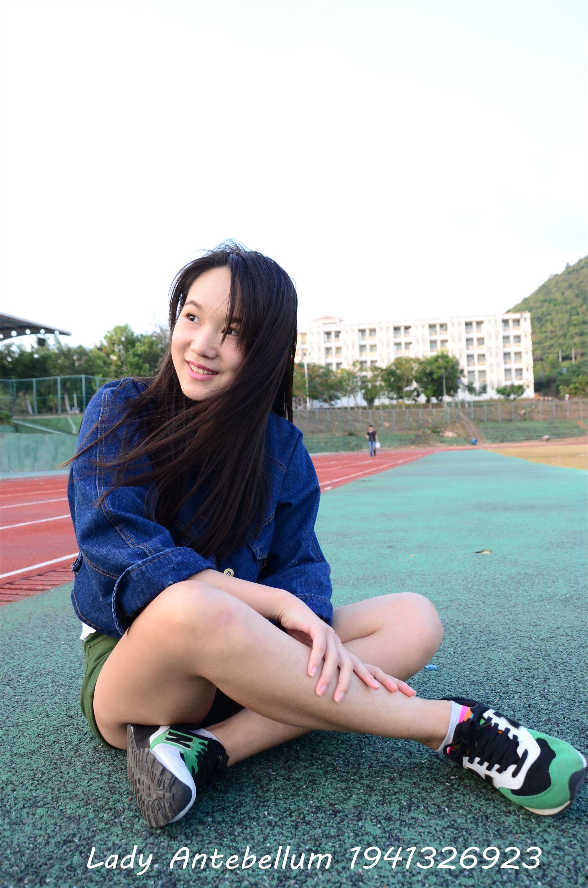 战前女神  恋足美腿棉袜女神级摄影套图 080