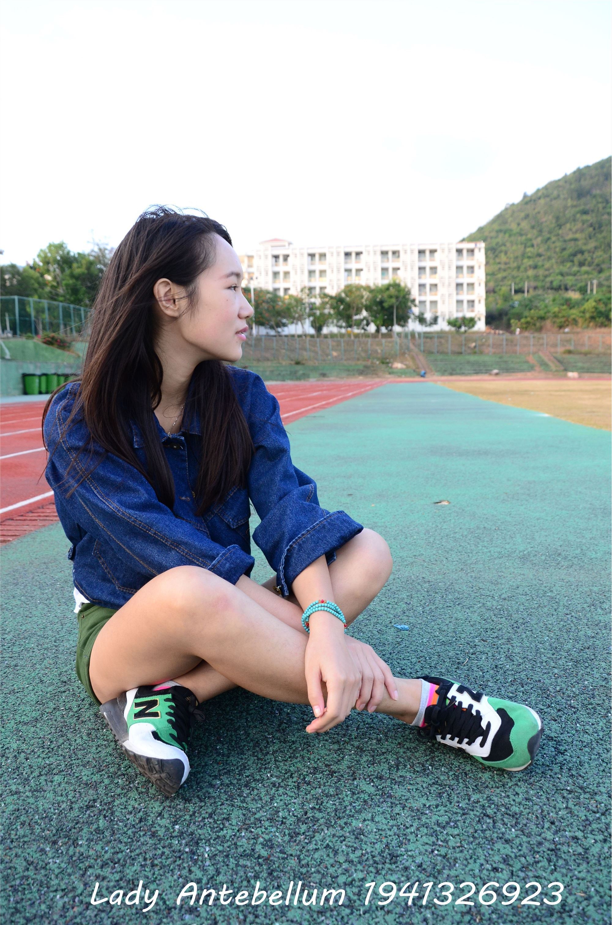 战前女神  恋足美腿棉袜女神级摄影套图 080