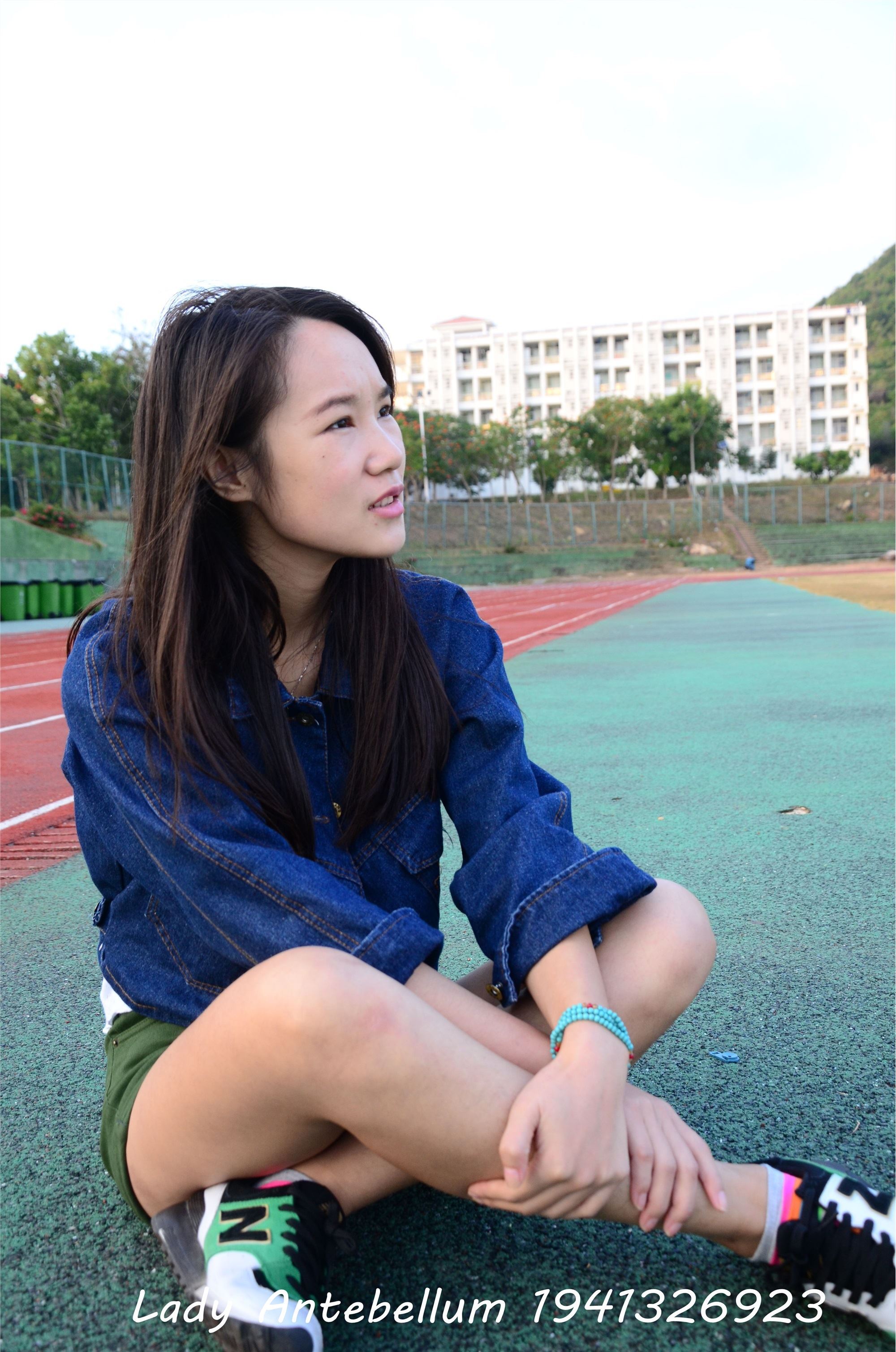 战前女神  恋足美腿棉袜女神级摄影套图 080