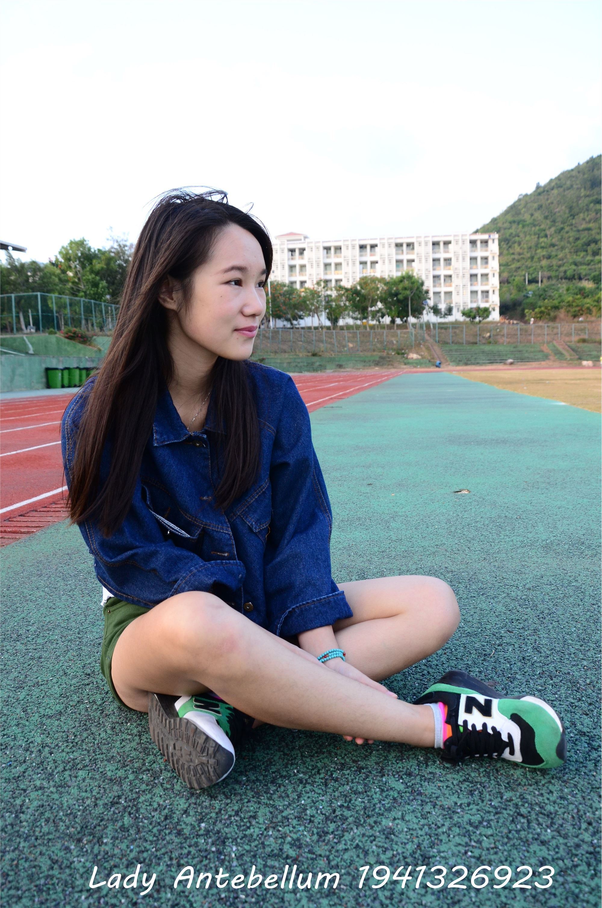 战前女神  恋足美腿棉袜女神级摄影套图 080