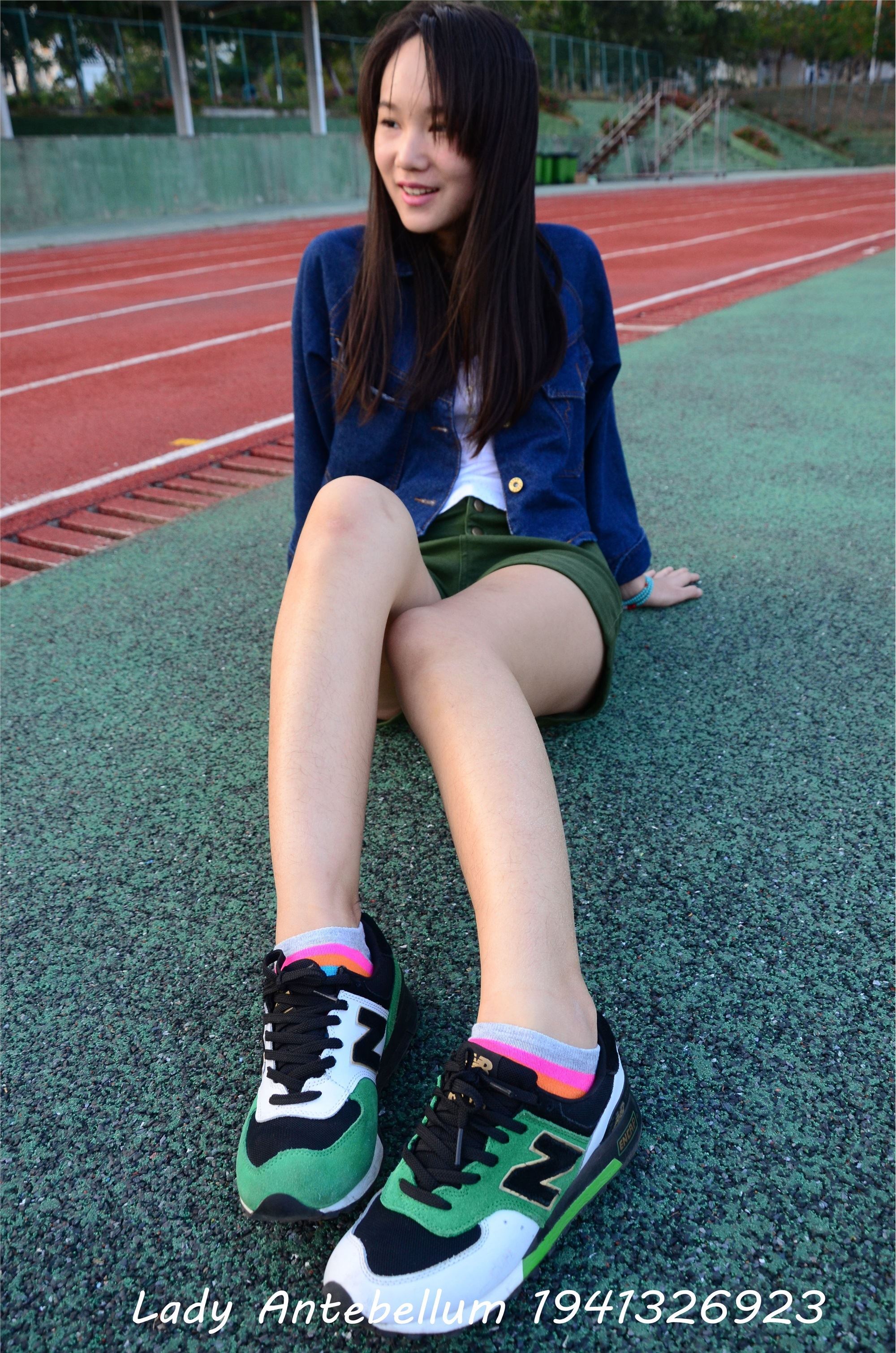 战前女神  恋足美腿棉袜女神级摄影套图 080