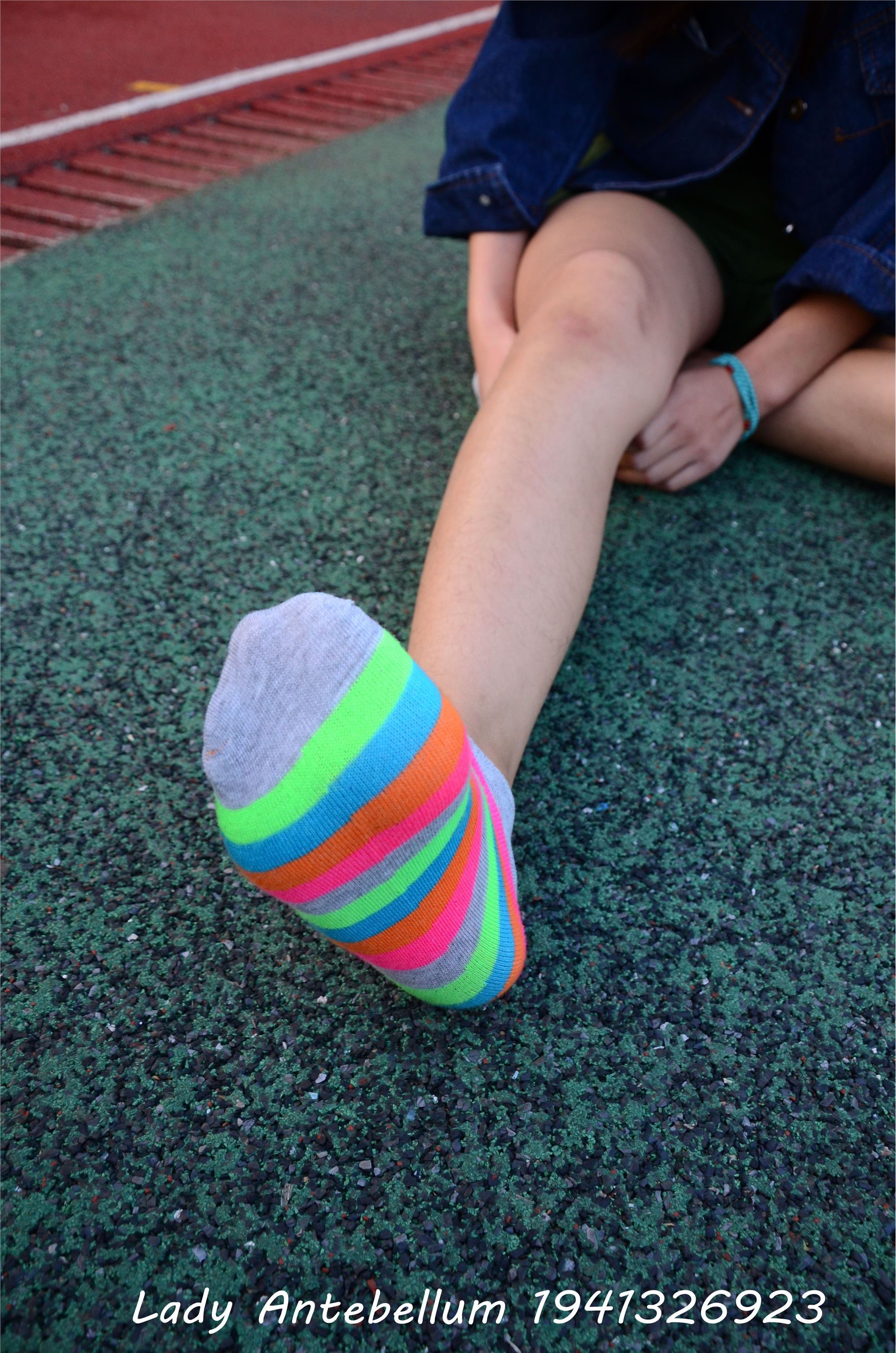 战前女神  恋足美腿棉袜女神级摄影套图 080