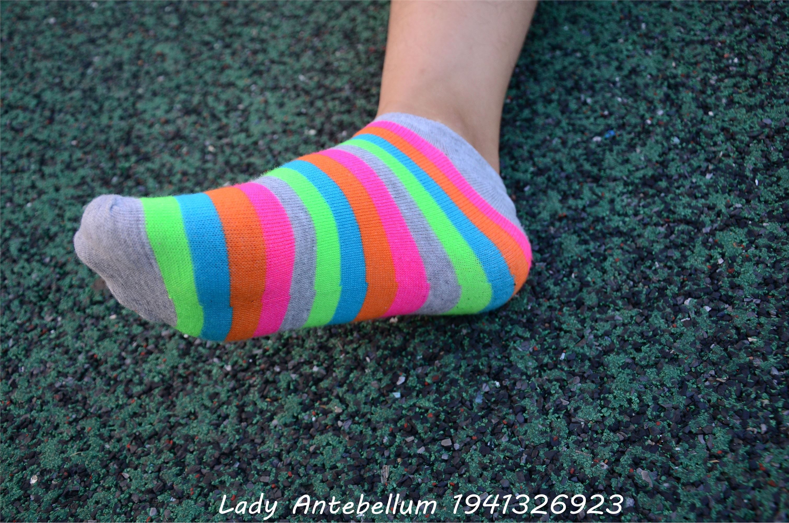 战前女神  恋足美腿棉袜女神级摄影套图 080