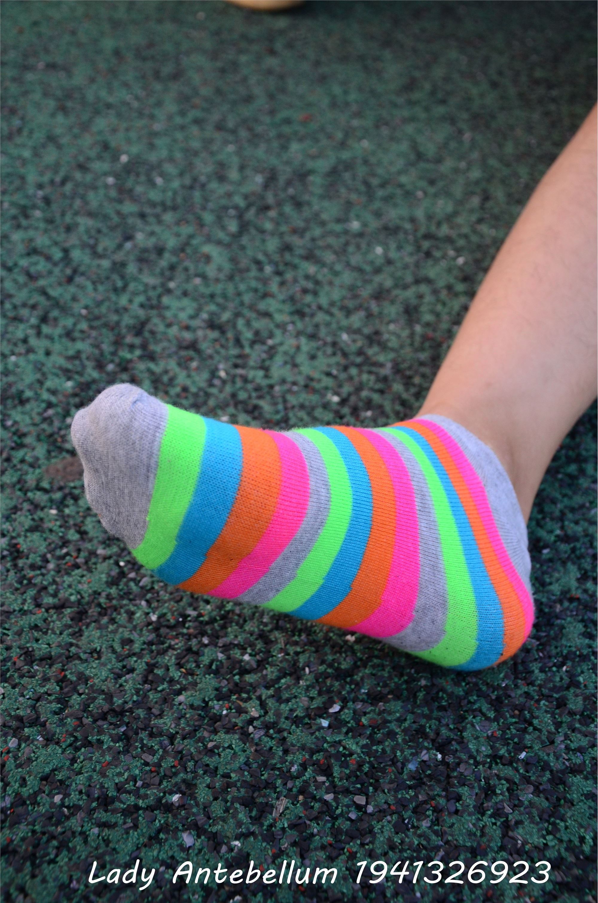 战前女神  恋足美腿棉袜女神级摄影套图 080