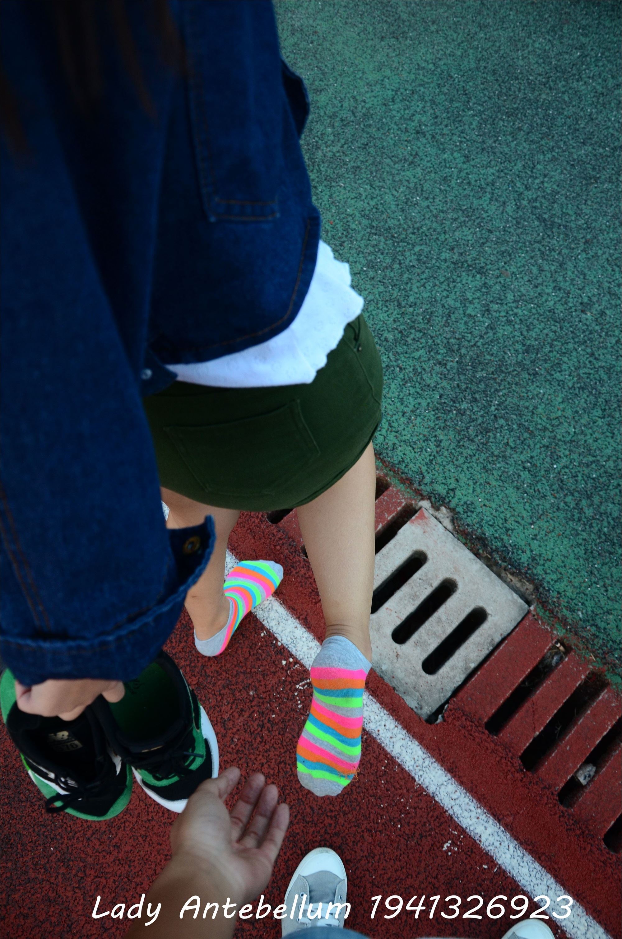 战前女神  恋足美腿棉袜女神级摄影套图 080