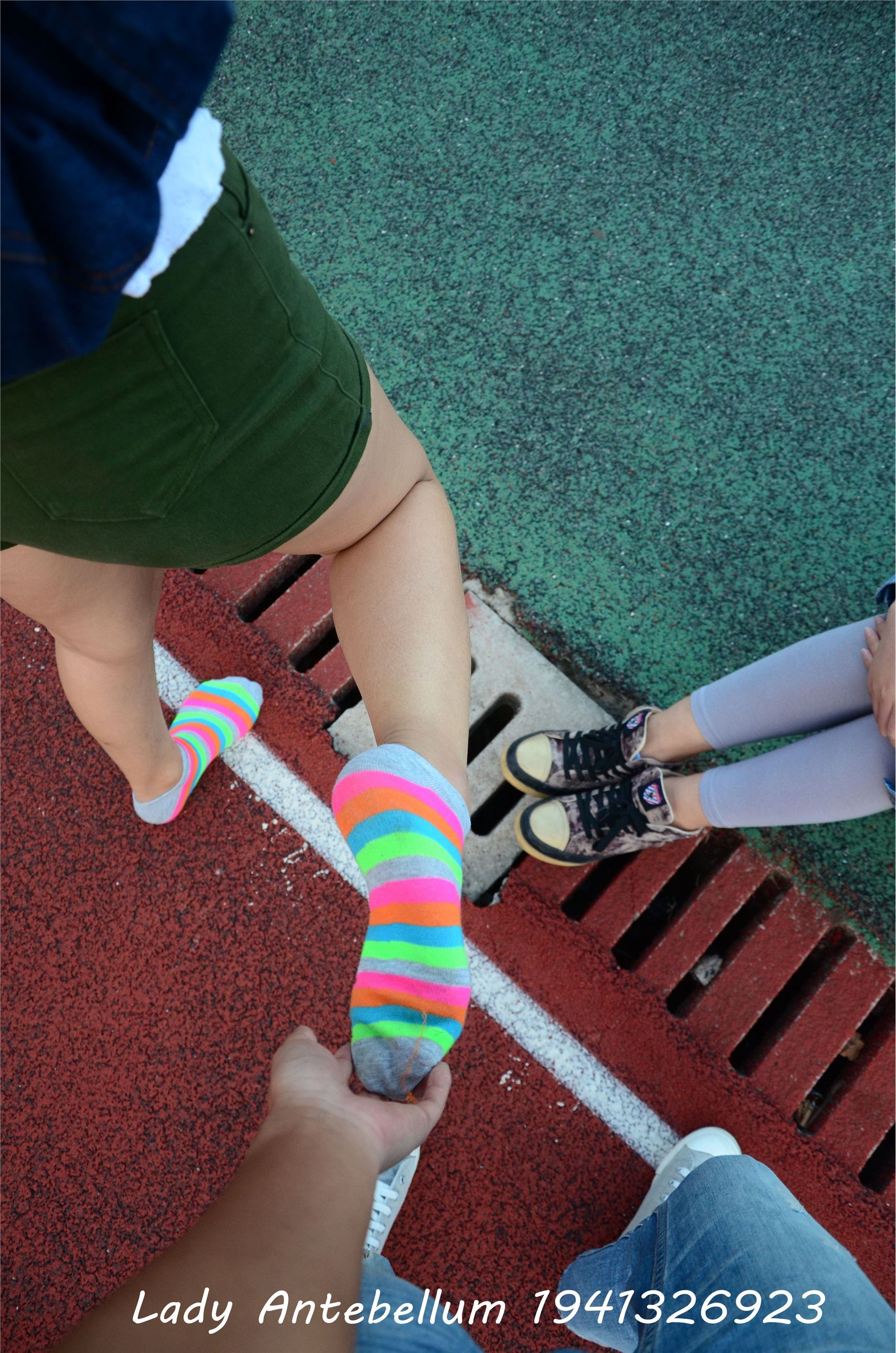 战前女神  恋足美腿棉袜女神级摄影套图 080