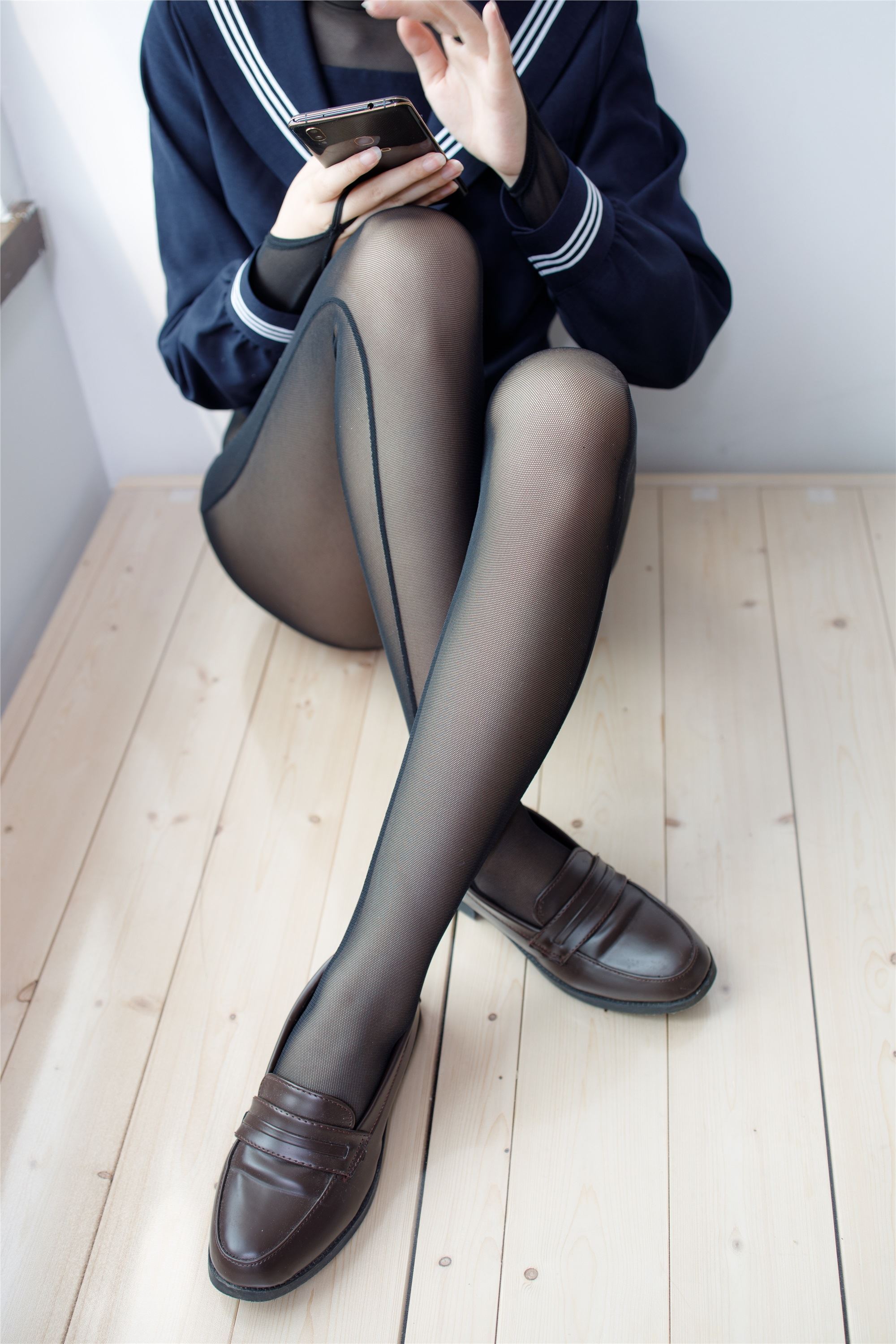 森萝财团萝莉丝足写真 WTMSB-003 黑丝连体袜