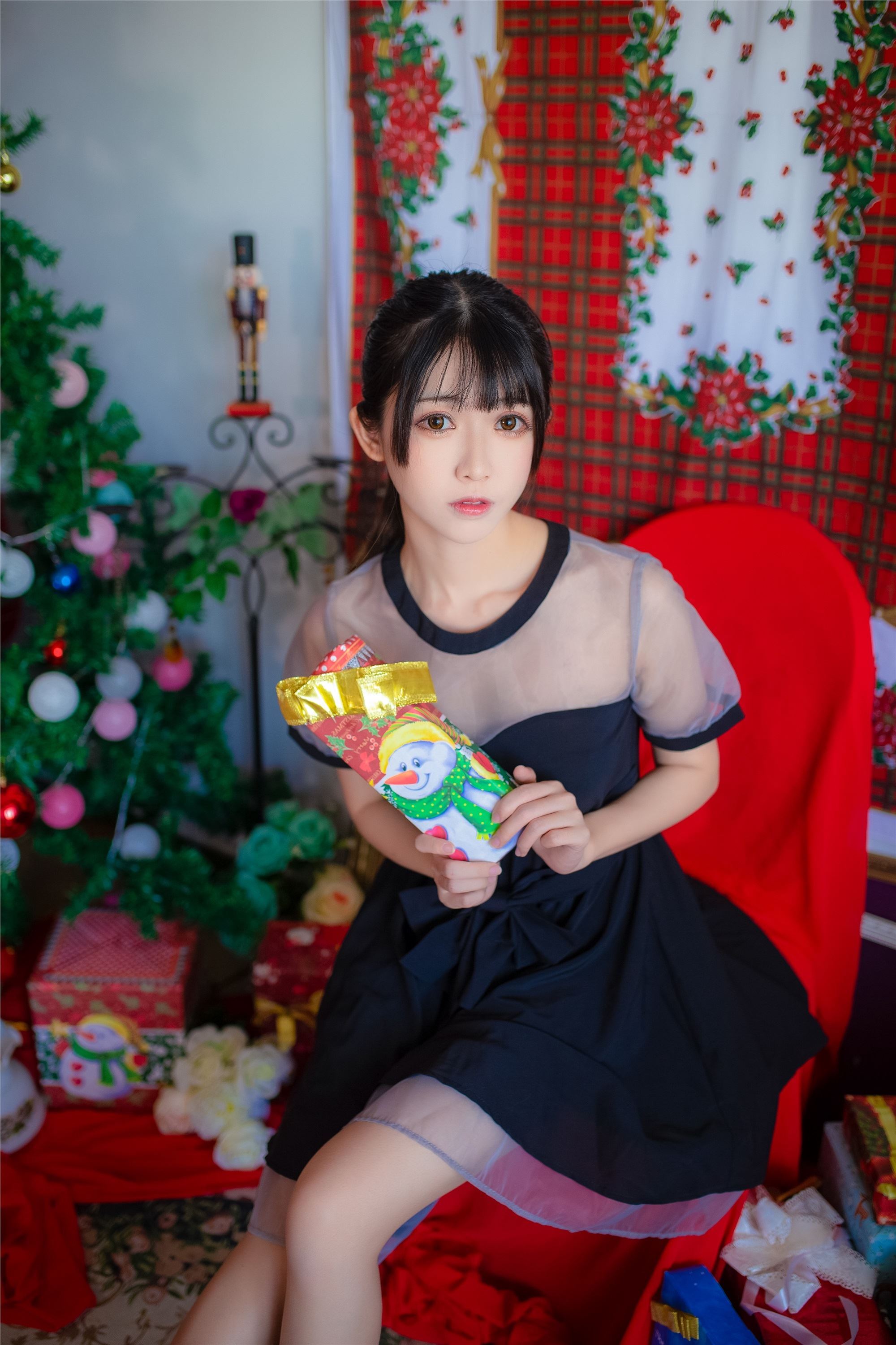 Cosplay鳗鱼霏儿 – 加藤惠 礼服