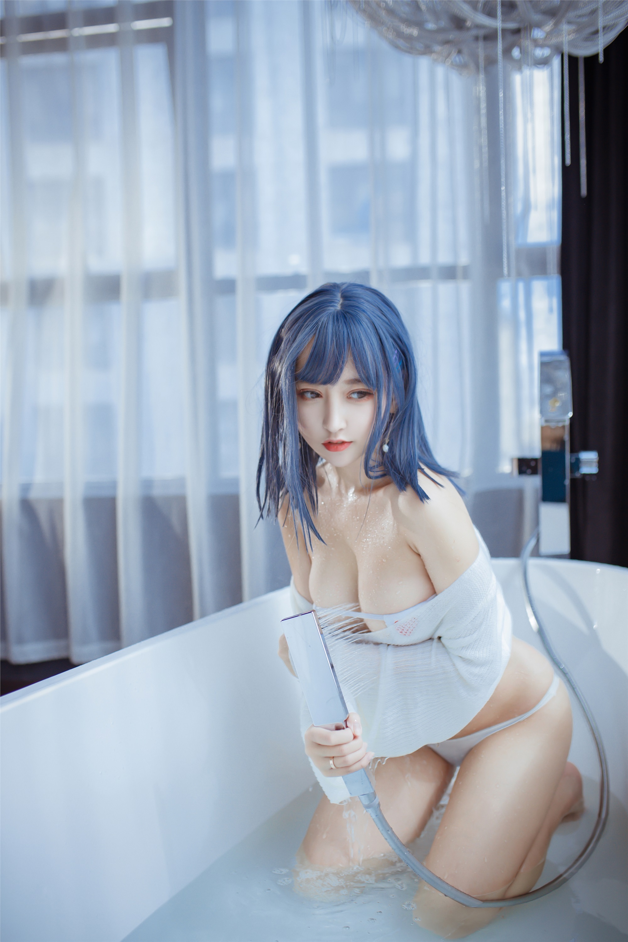 过期米线线喵美女套图 之 浴缸