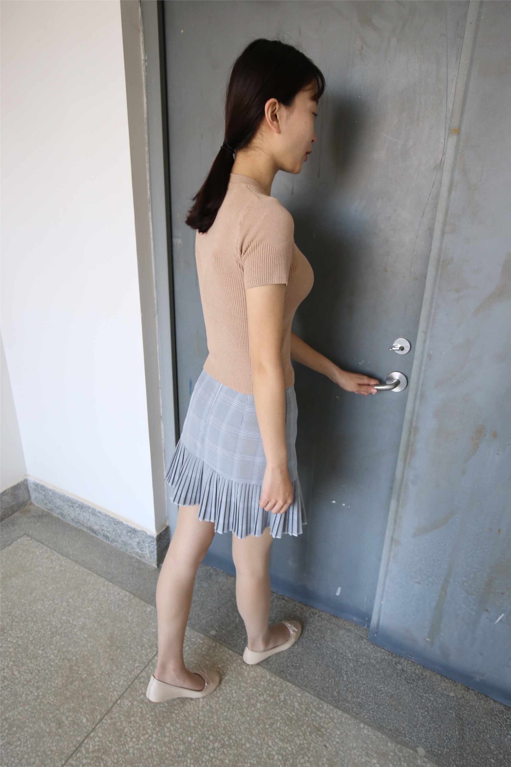 大西瓜套图 S033 肉丝-1小姐姐407p 1sp1