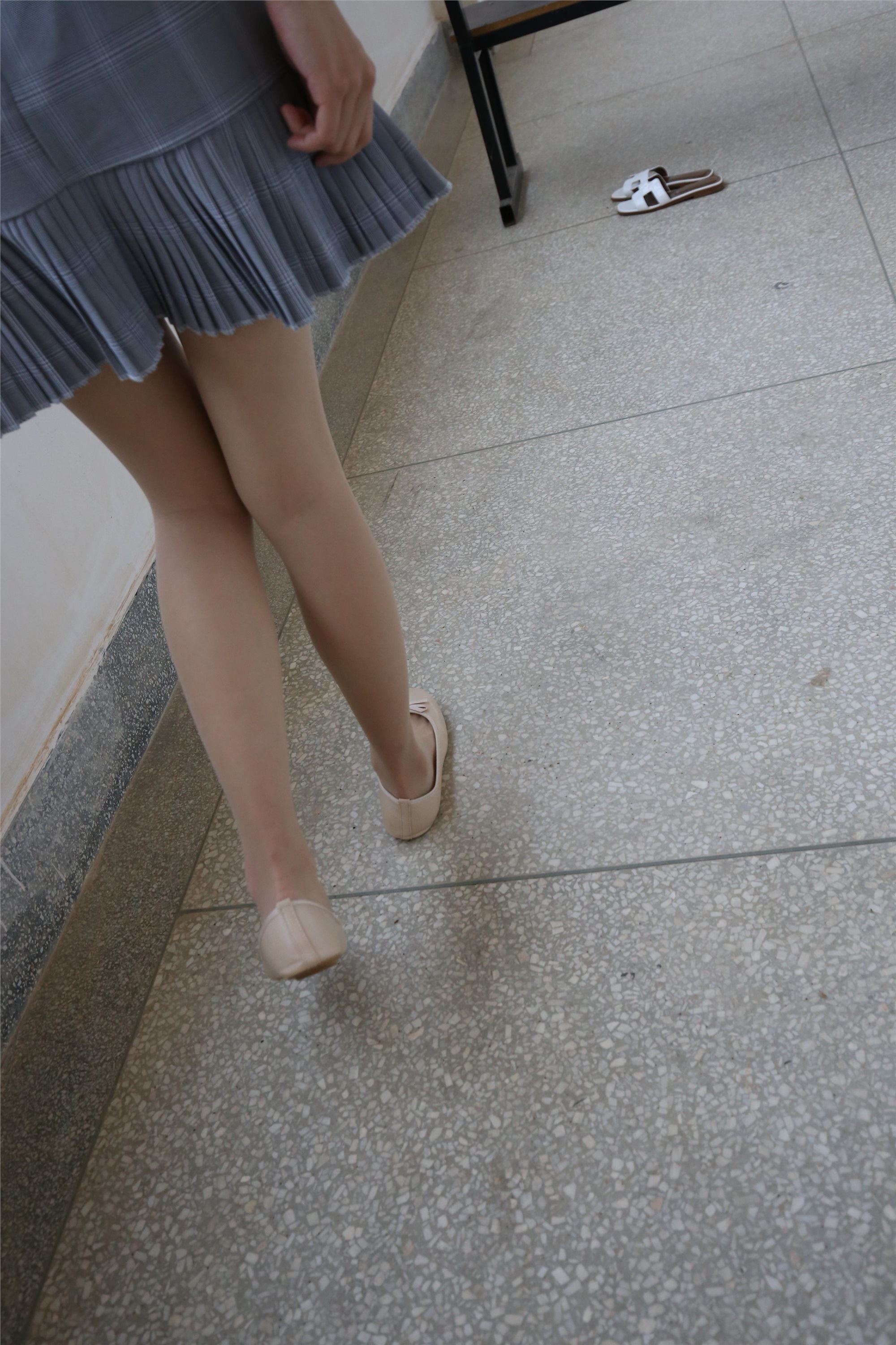 大西瓜套图 S033 肉丝-1小姐姐407p 1sp1