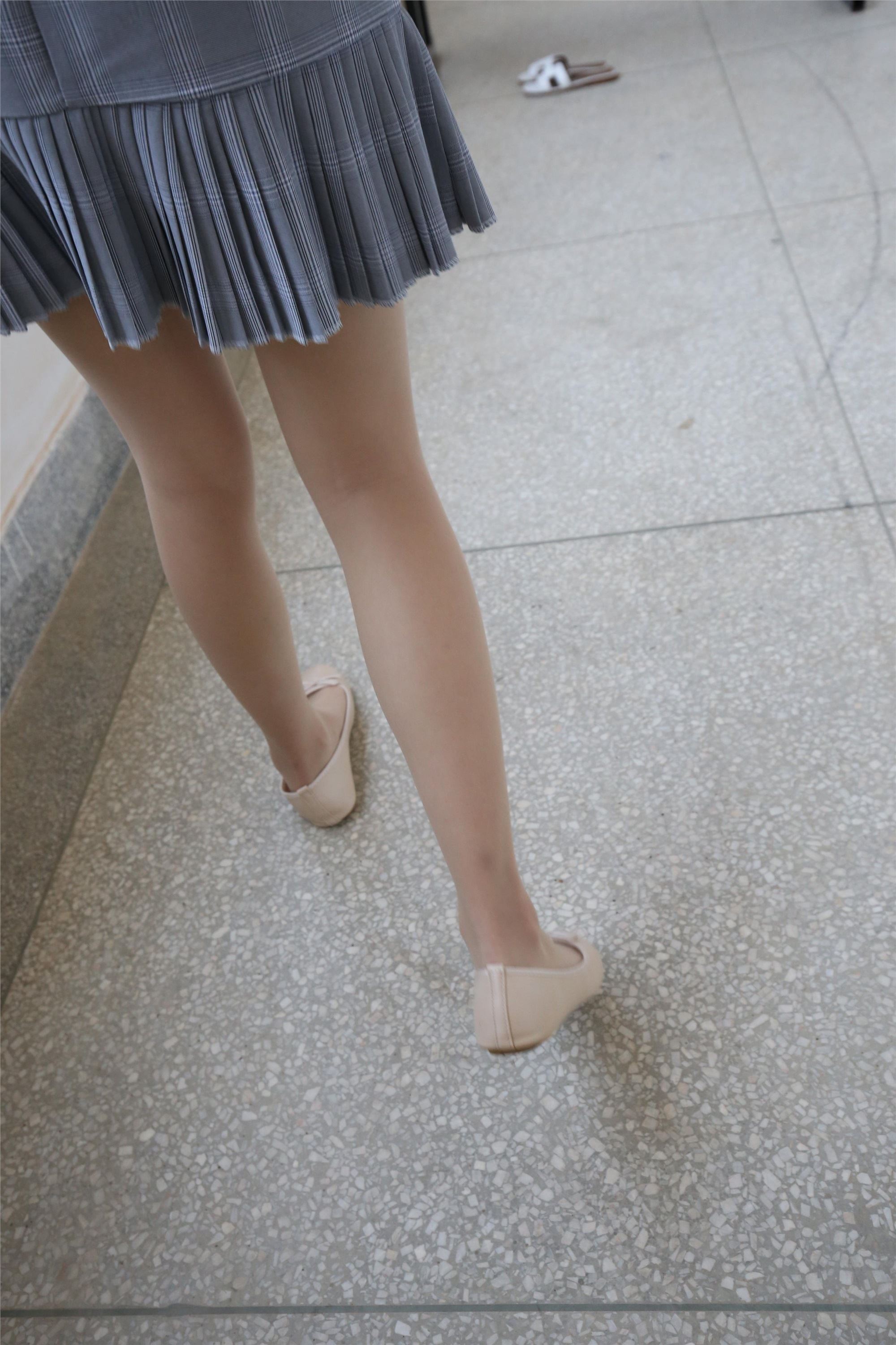 大西瓜套图 S033 肉丝-1小姐姐407p 1sp1