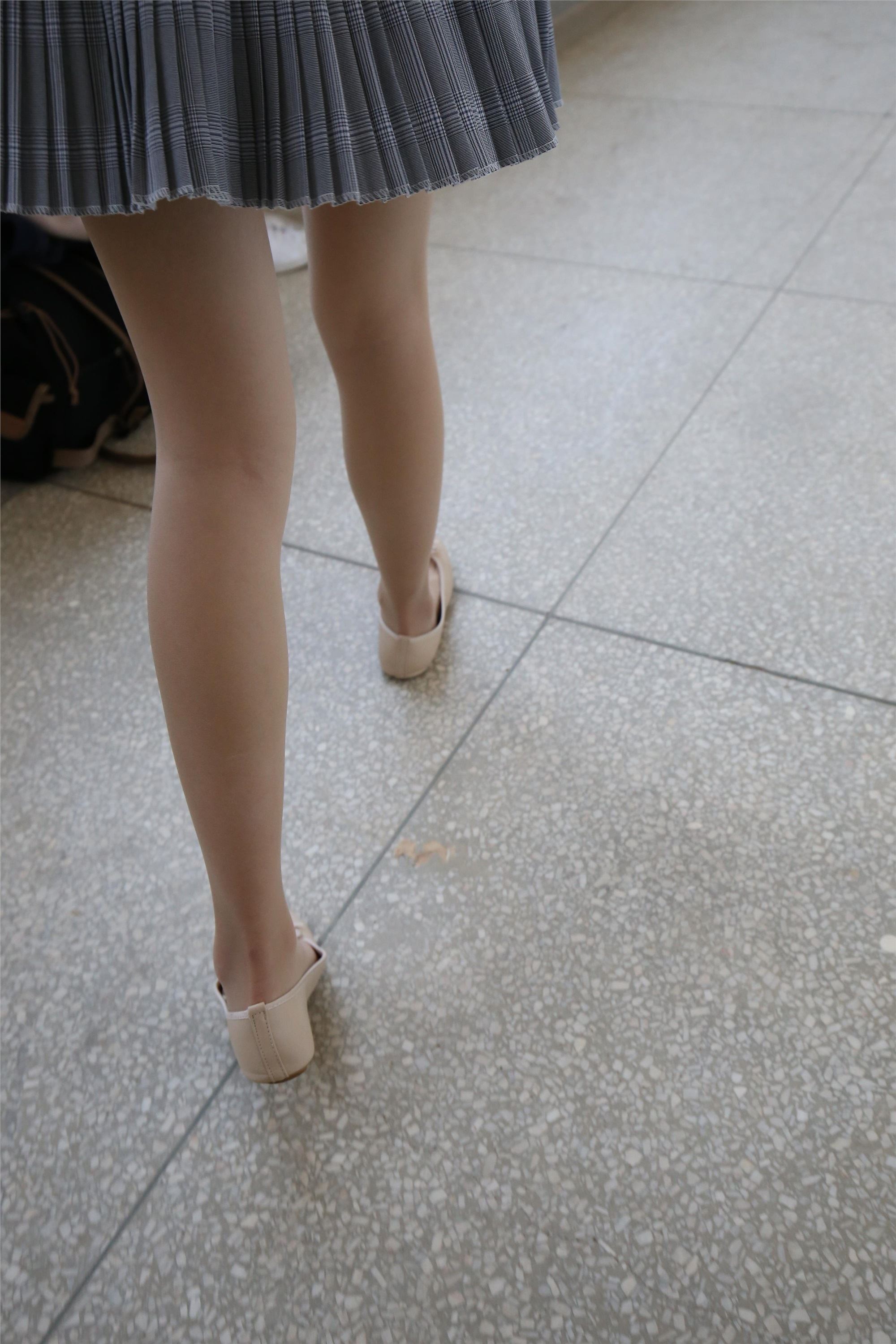 大西瓜套图 S033 肉丝-1小姐姐407p 1sp1