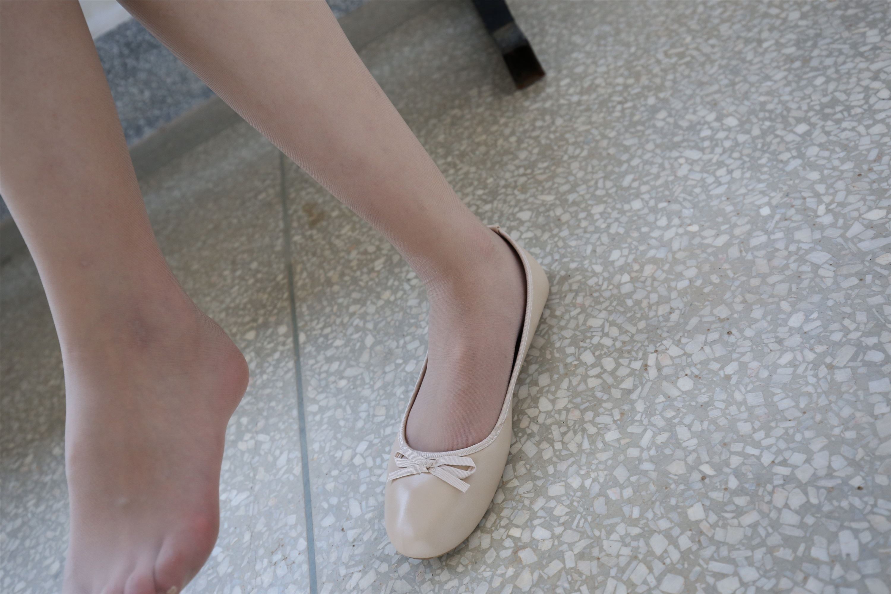 大西瓜套图 S033 肉丝-1小姐姐407p 1sp2