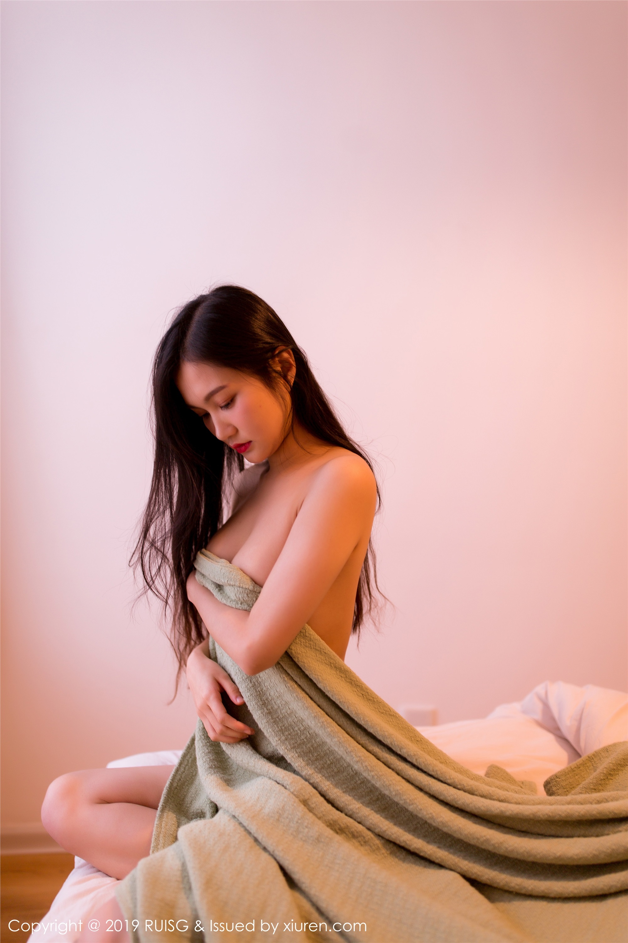 RUISG瑞丝馆 2019.06.19 Vol.066 深紫Julie