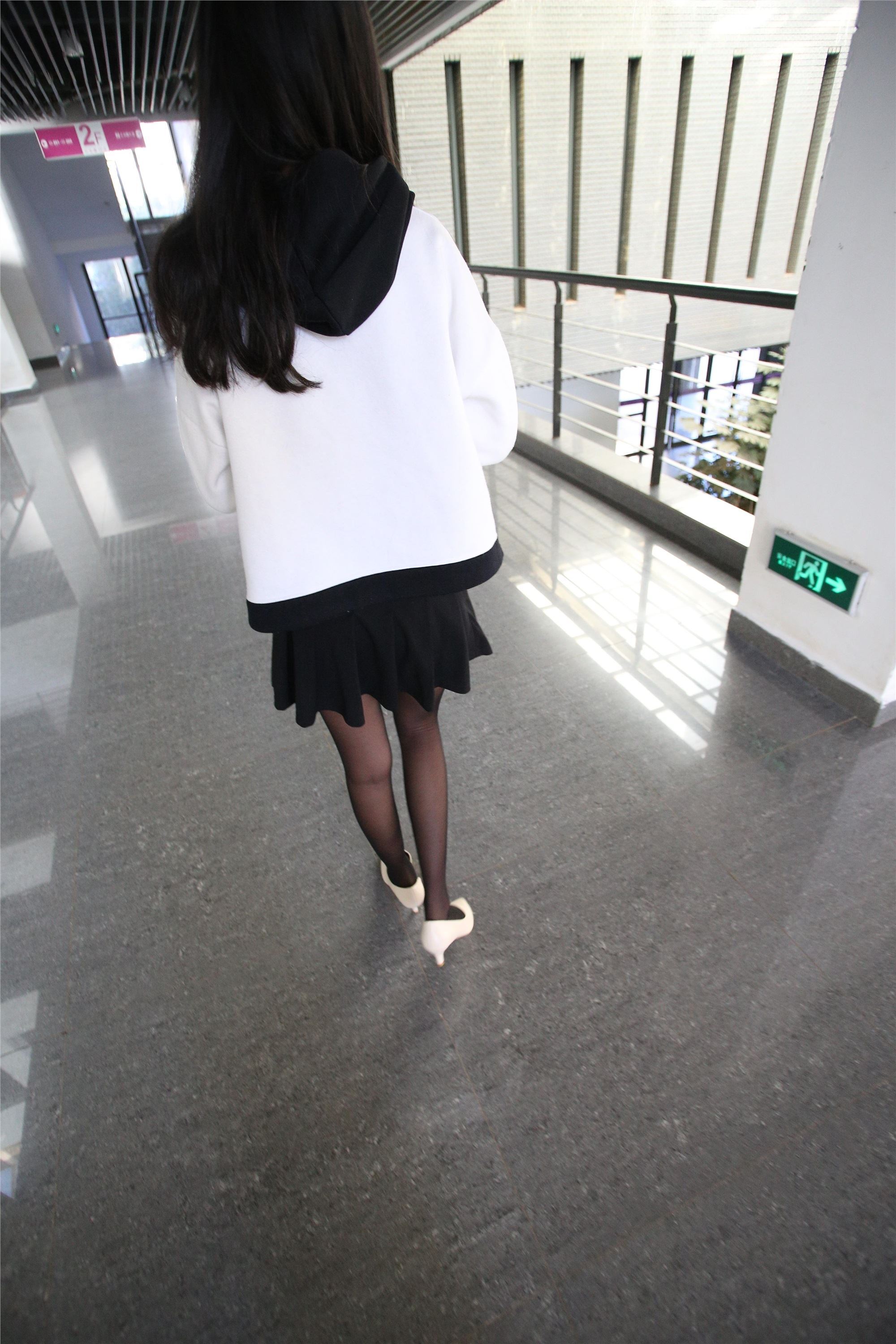 大西瓜套图 S016 搭讪自习黑丝189p