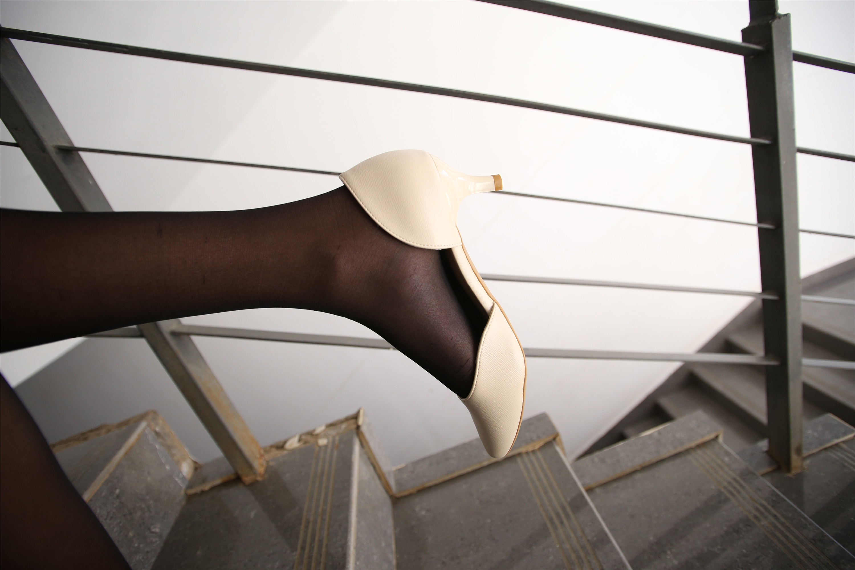 大西瓜套图 S016 搭讪自习黑丝189p