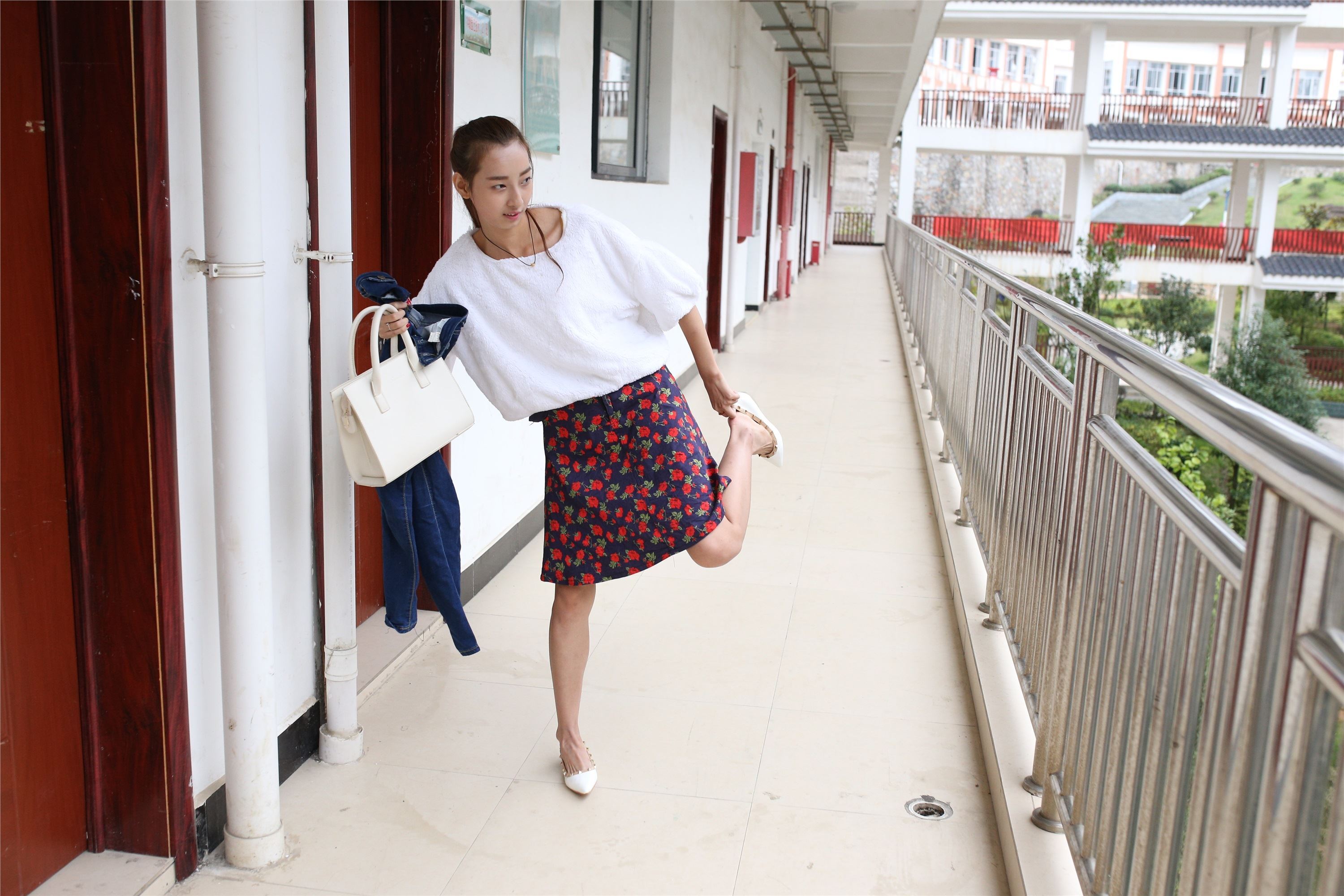 大西瓜套图 S006 白船袜月133p