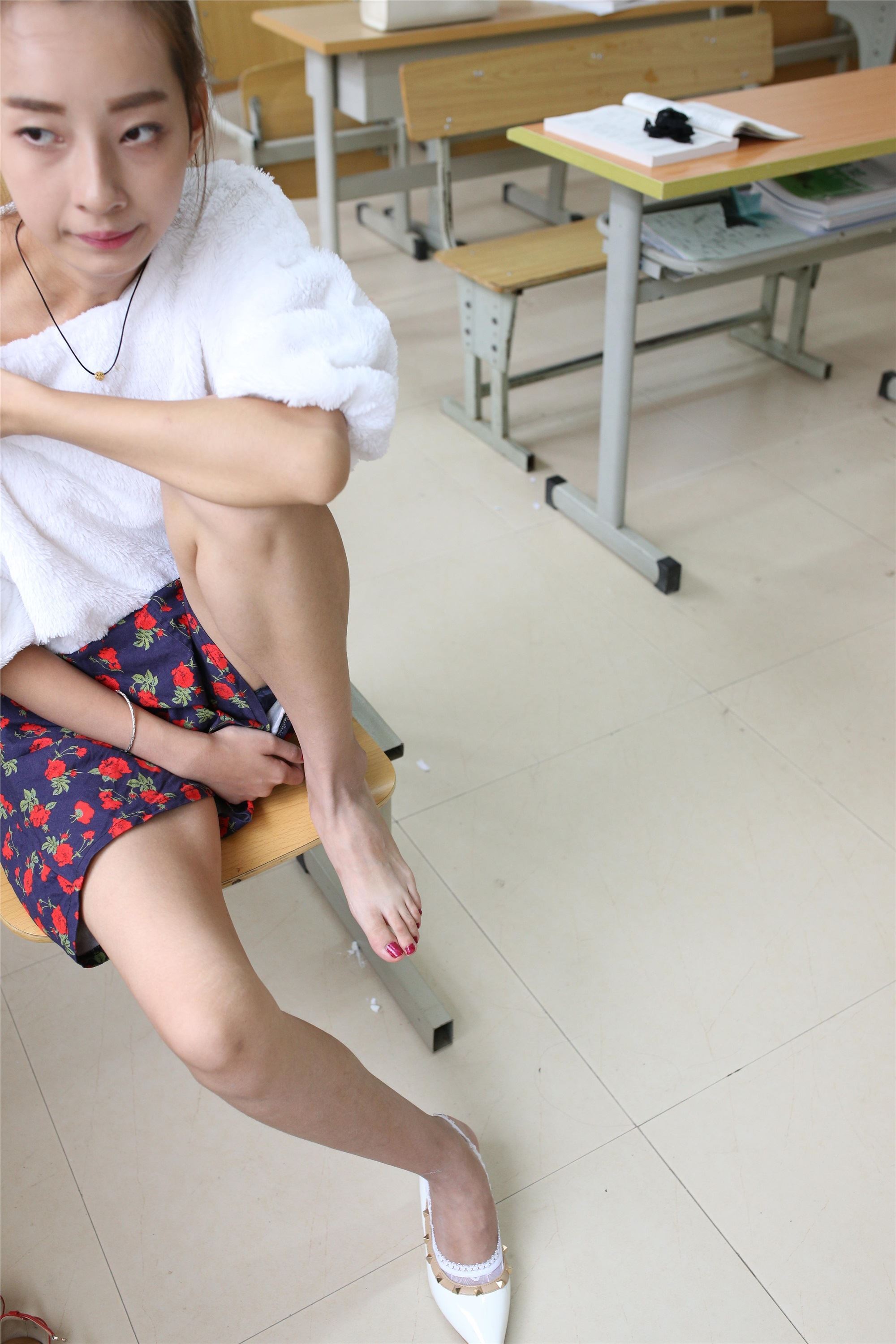 大西瓜套图 S006 白船袜月133p