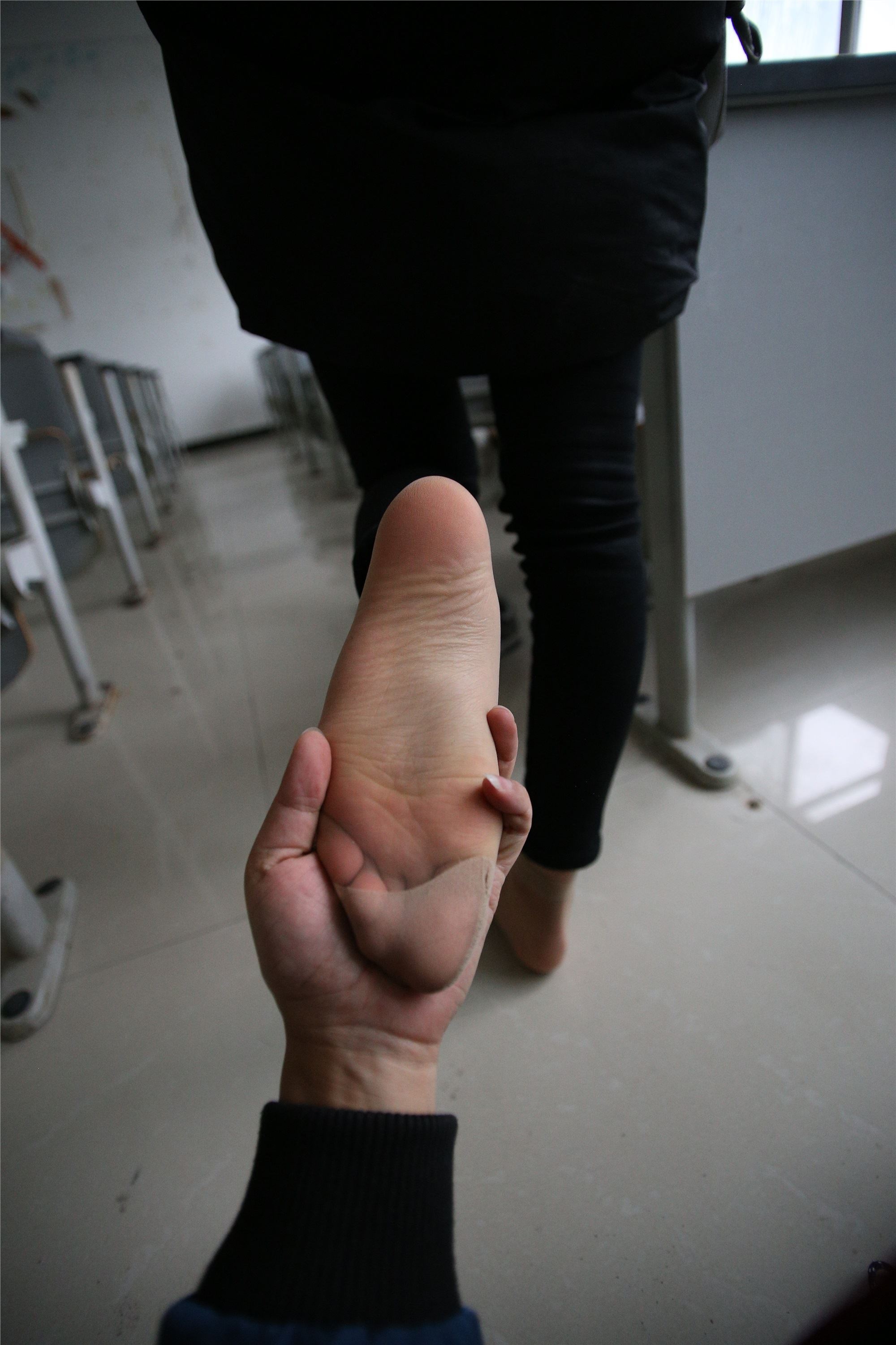 大西瓜套图 S008 黑衣萧婷48p