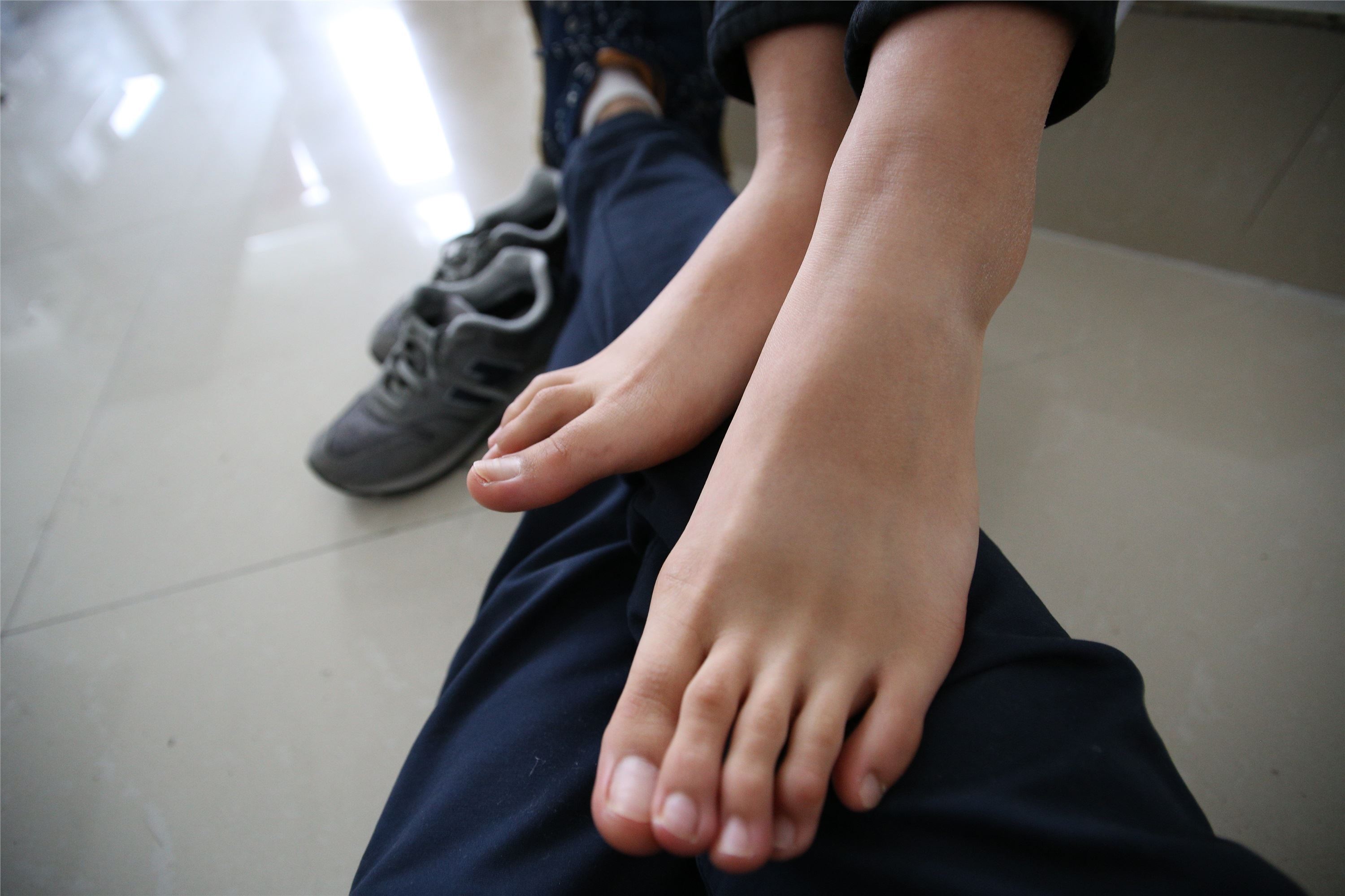 大西瓜套图 S008 黑衣萧婷48p