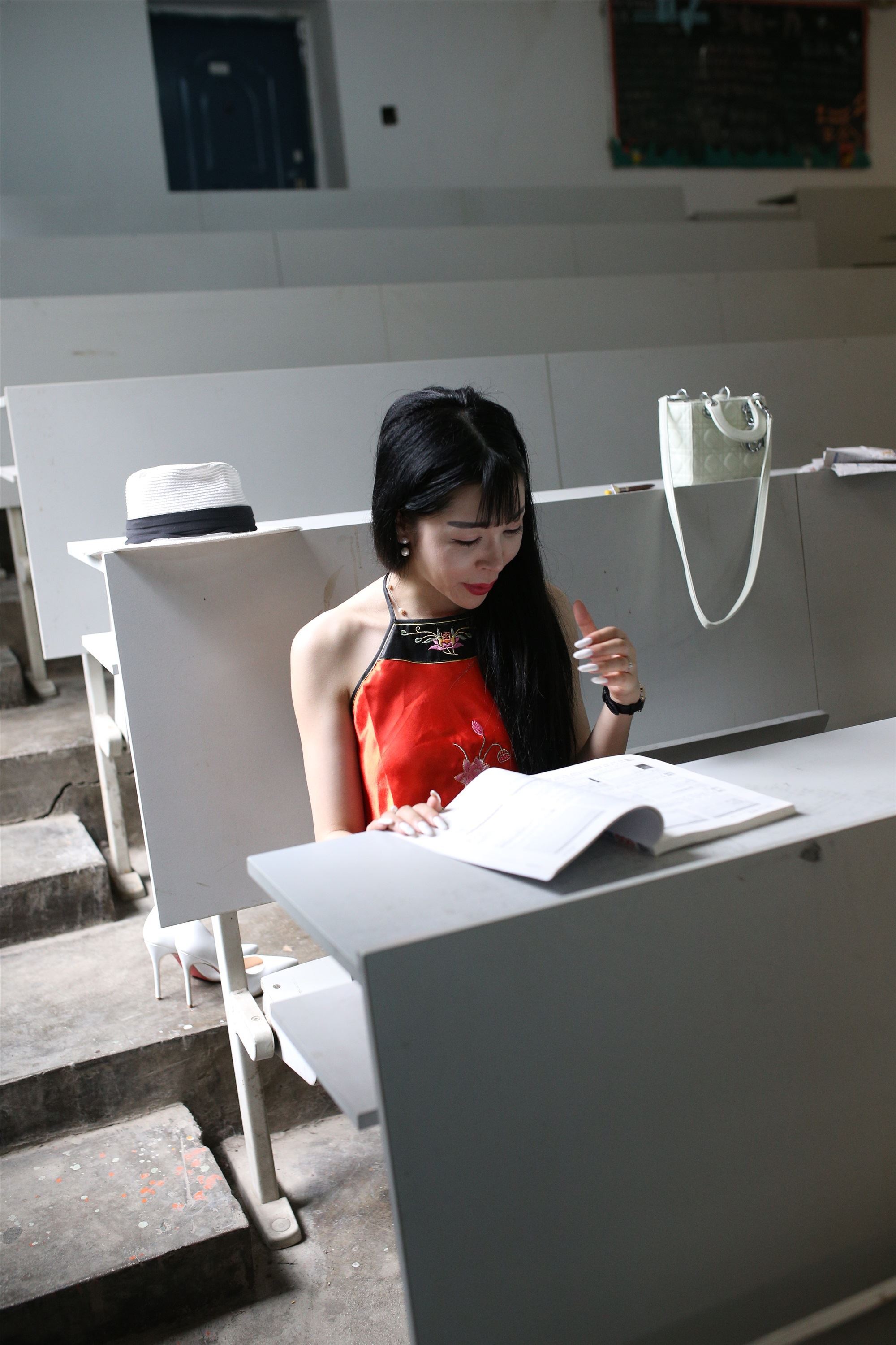 大西瓜套图 S009 红嘴唇少妇337p1