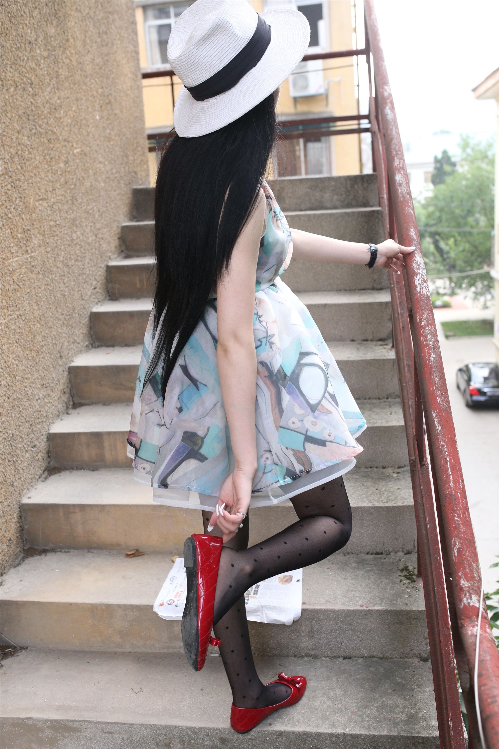 大西瓜套图 S009 红嘴唇少妇337p1