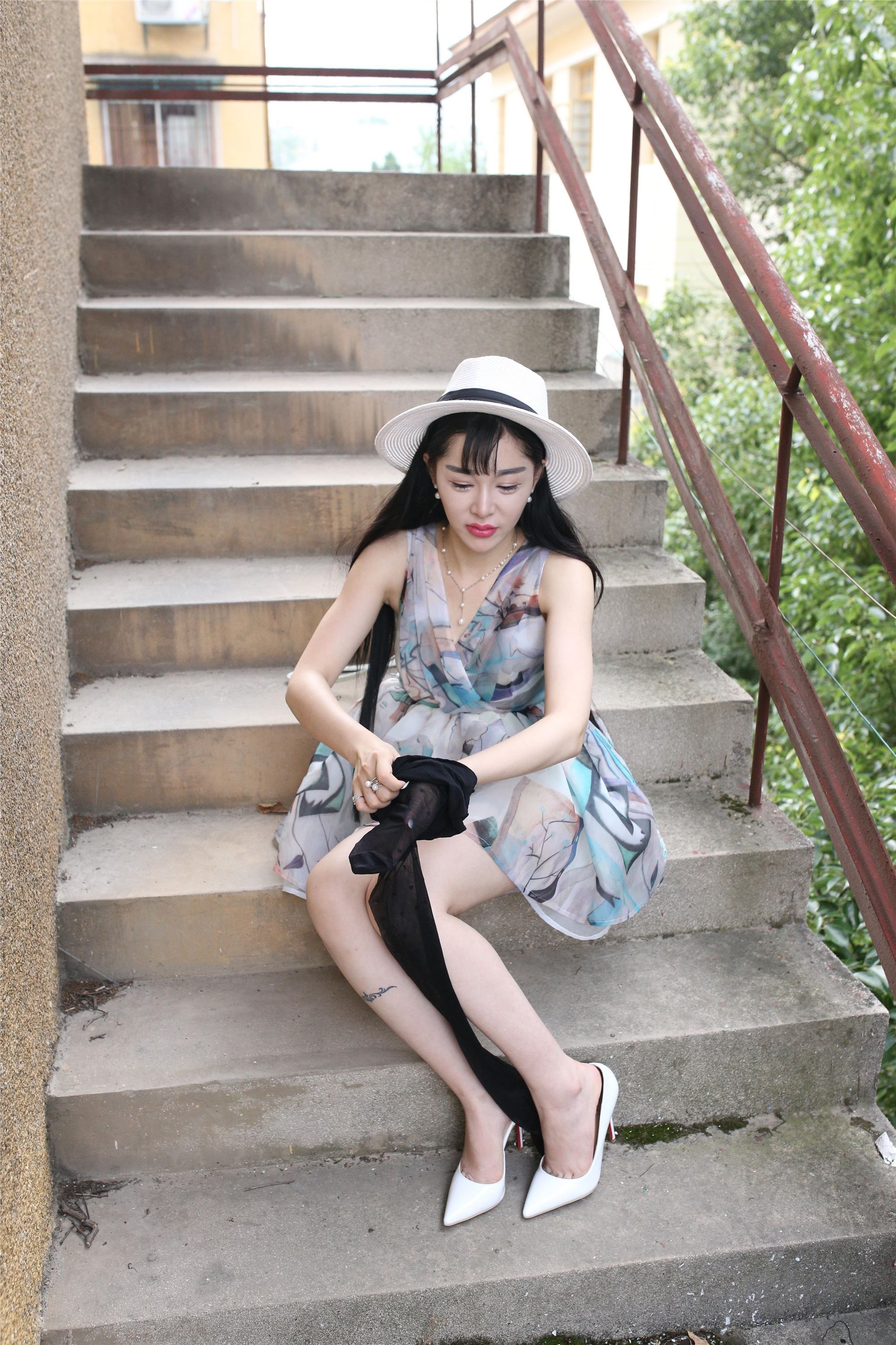 大西瓜套图 S009 红嘴唇少妇337p1