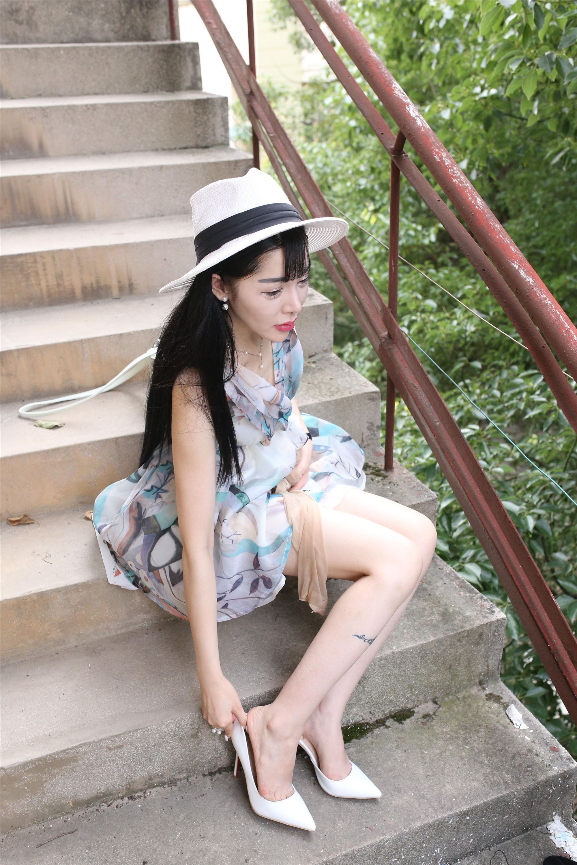 大西瓜套图 S009 红嘴唇少妇337p1