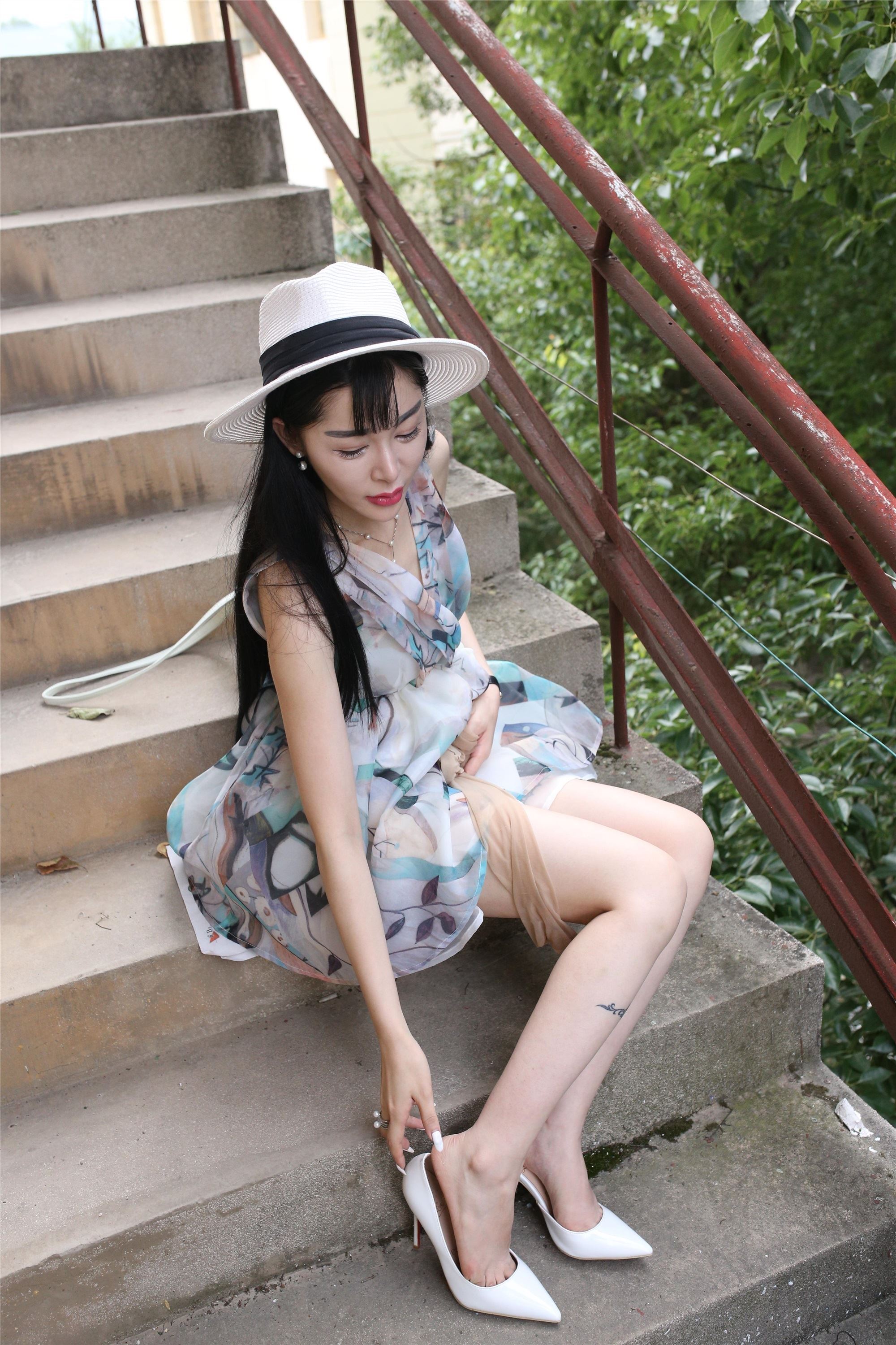 大西瓜套图 S009 红嘴唇少妇337p1