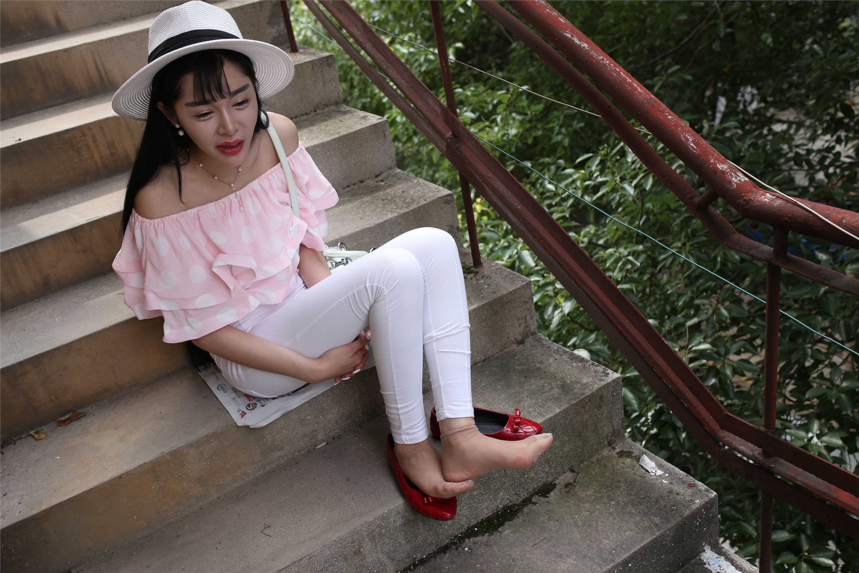 大西瓜套图 S009 红嘴唇少妇337p1